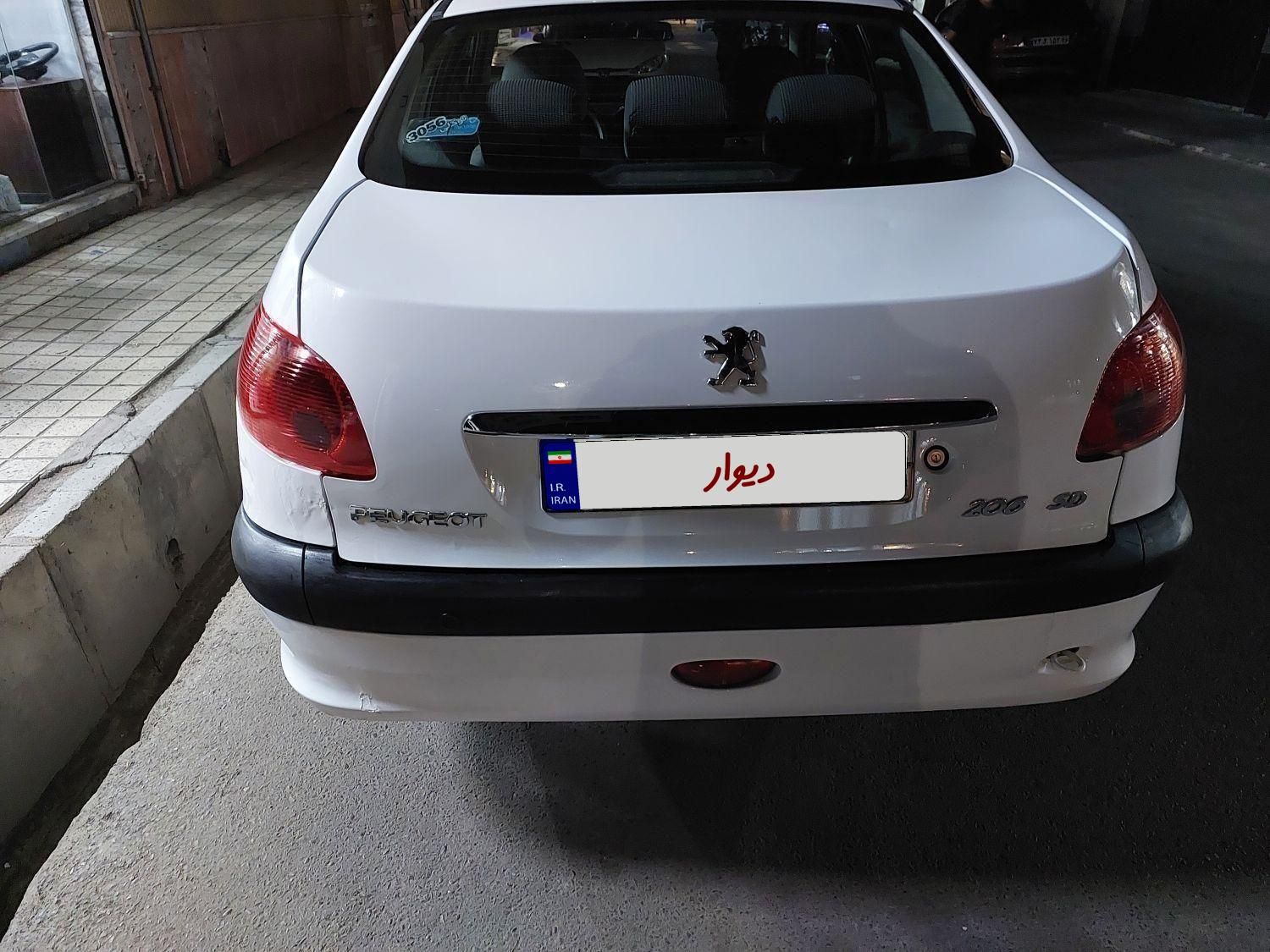 پژو ۲۰۶ صندوق دار v8 - 1395