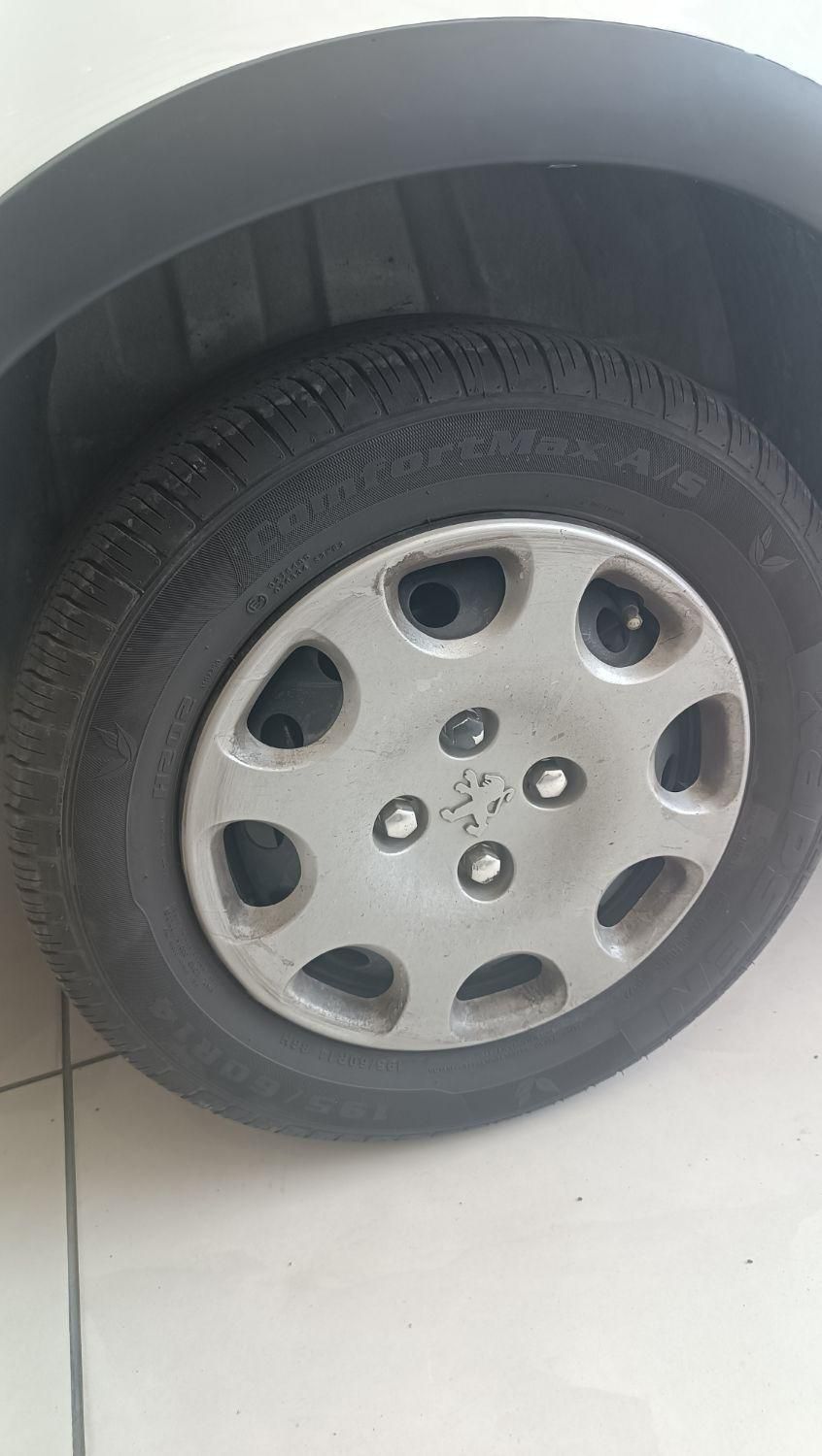 پژو ۲۰۶ صندوق دار v8 - 1391