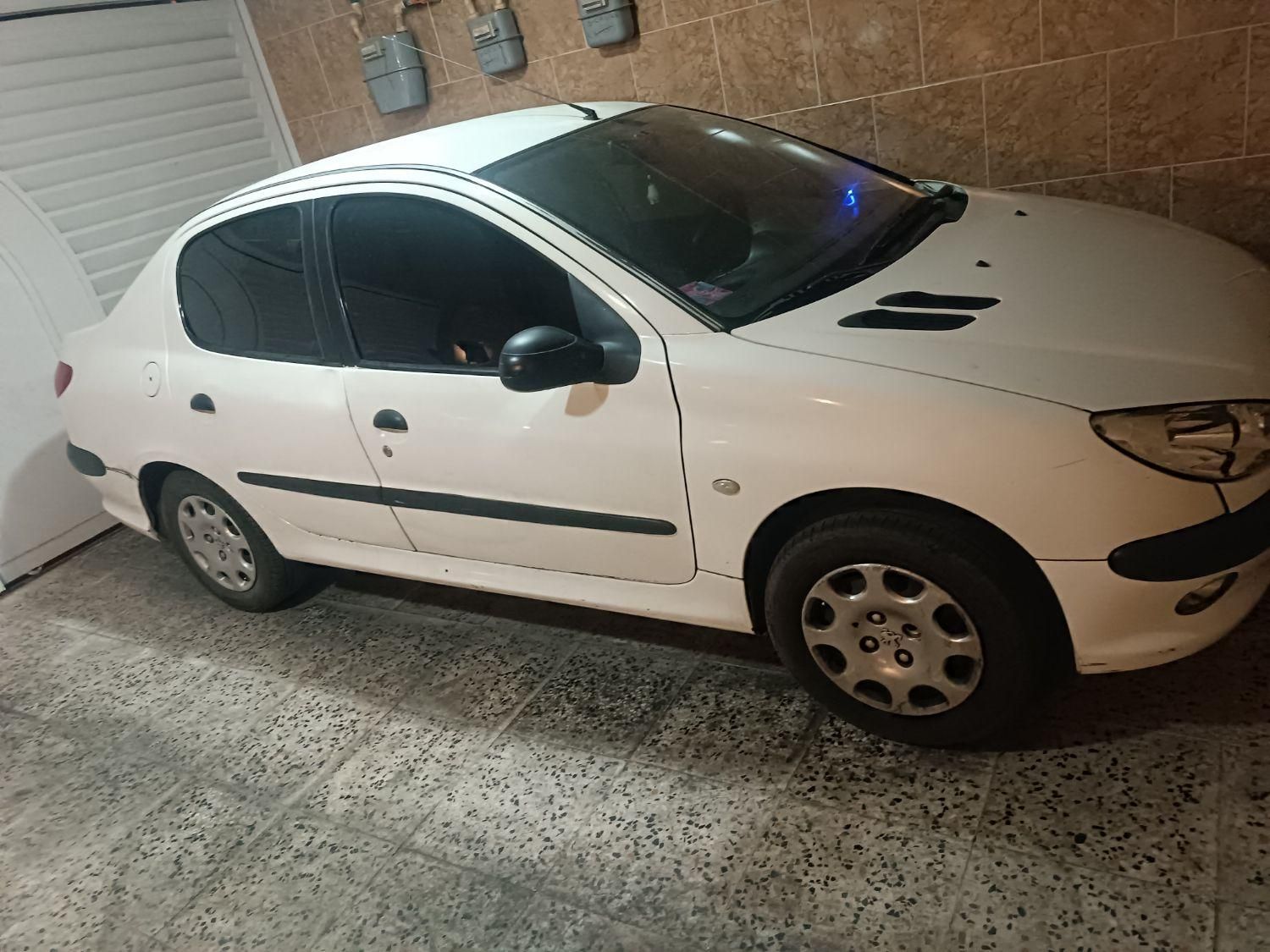 پژو ۲۰۶ صندوق دار v20 - 1388