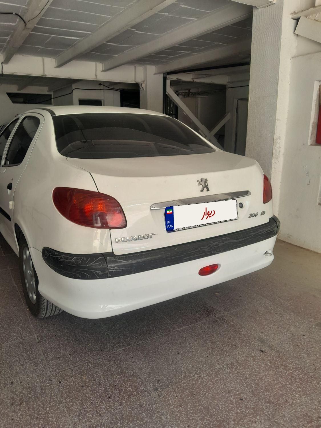 پژو ۲۰۶ صندوق دار v8 - 1392