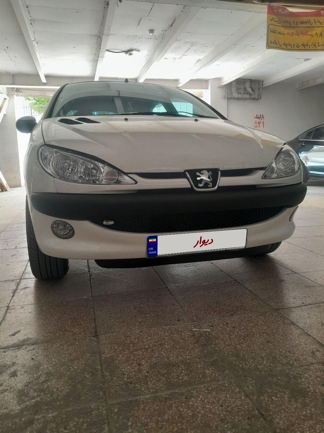 پژو ۲۰۶ صندوق دار v8 - 1392