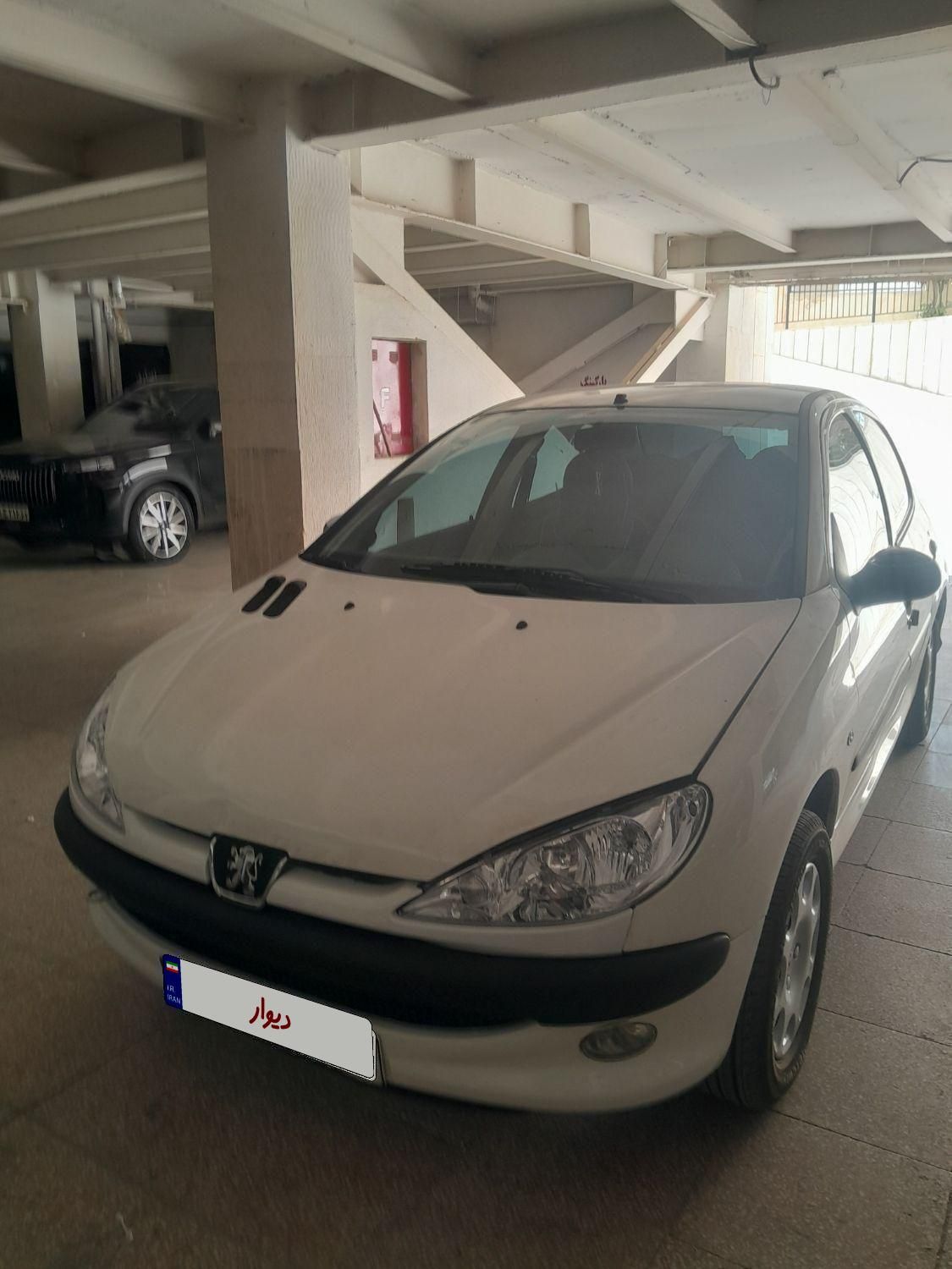 پژو ۲۰۶ صندوق دار v8 - 1392