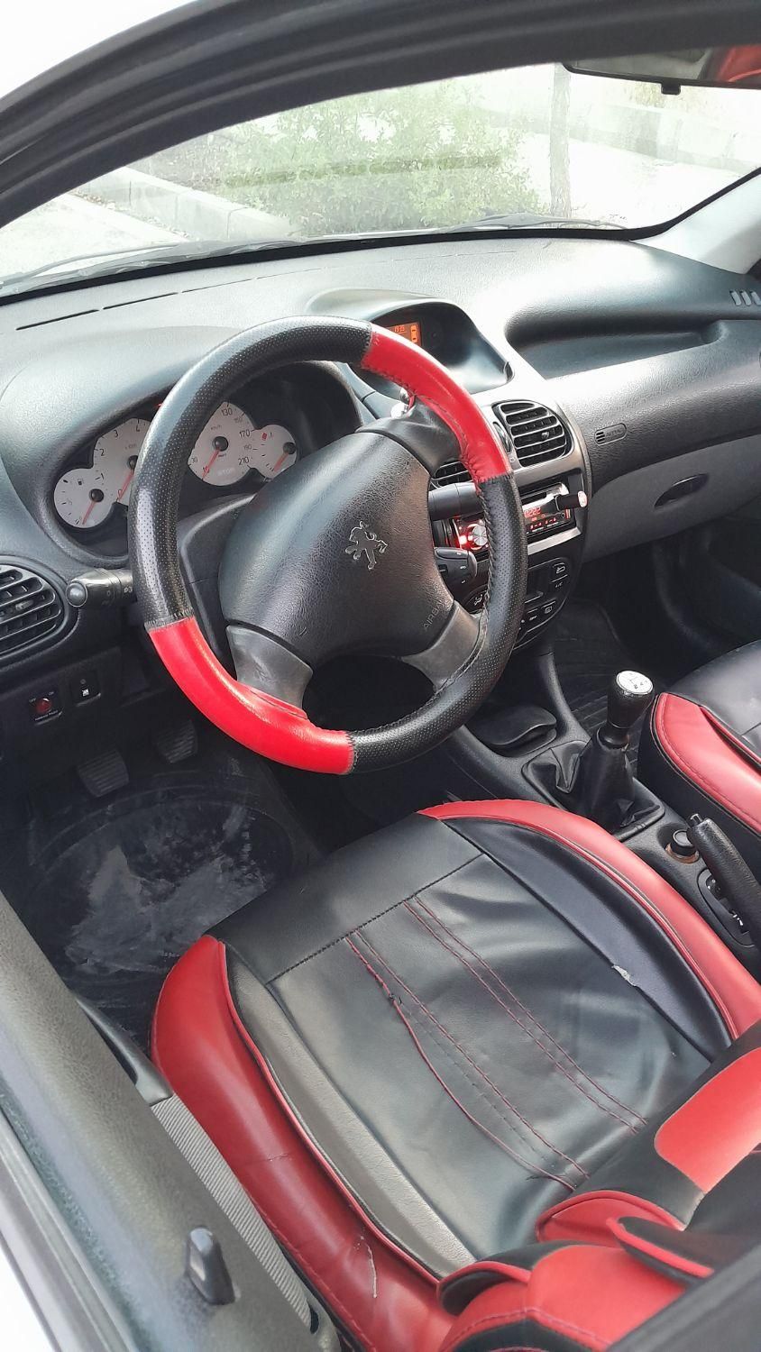 پژو ۲۰۶ صندوق دار v8 - 1396
