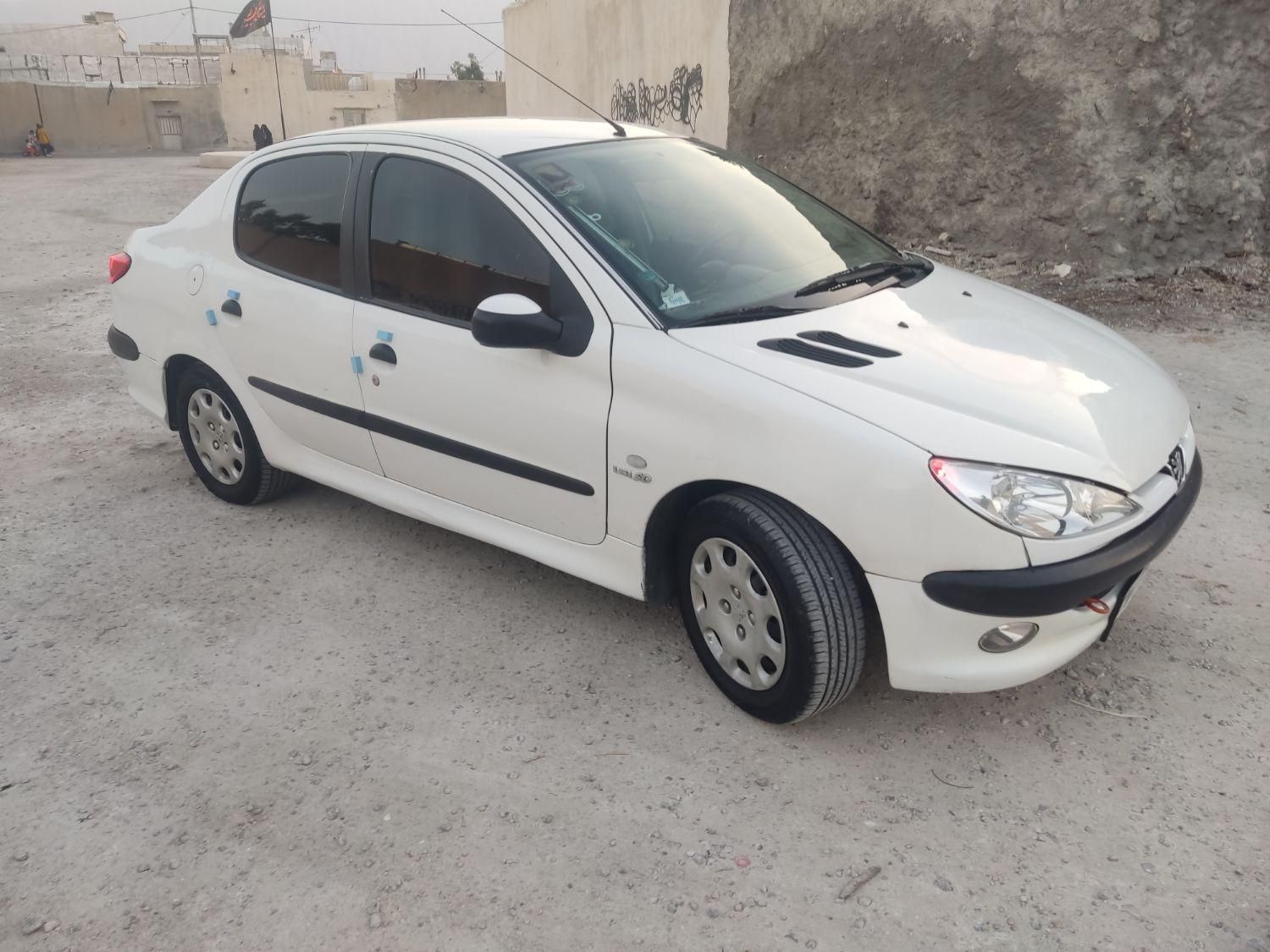 پژو ۲۰۶ صندوق دار v8 - 1389