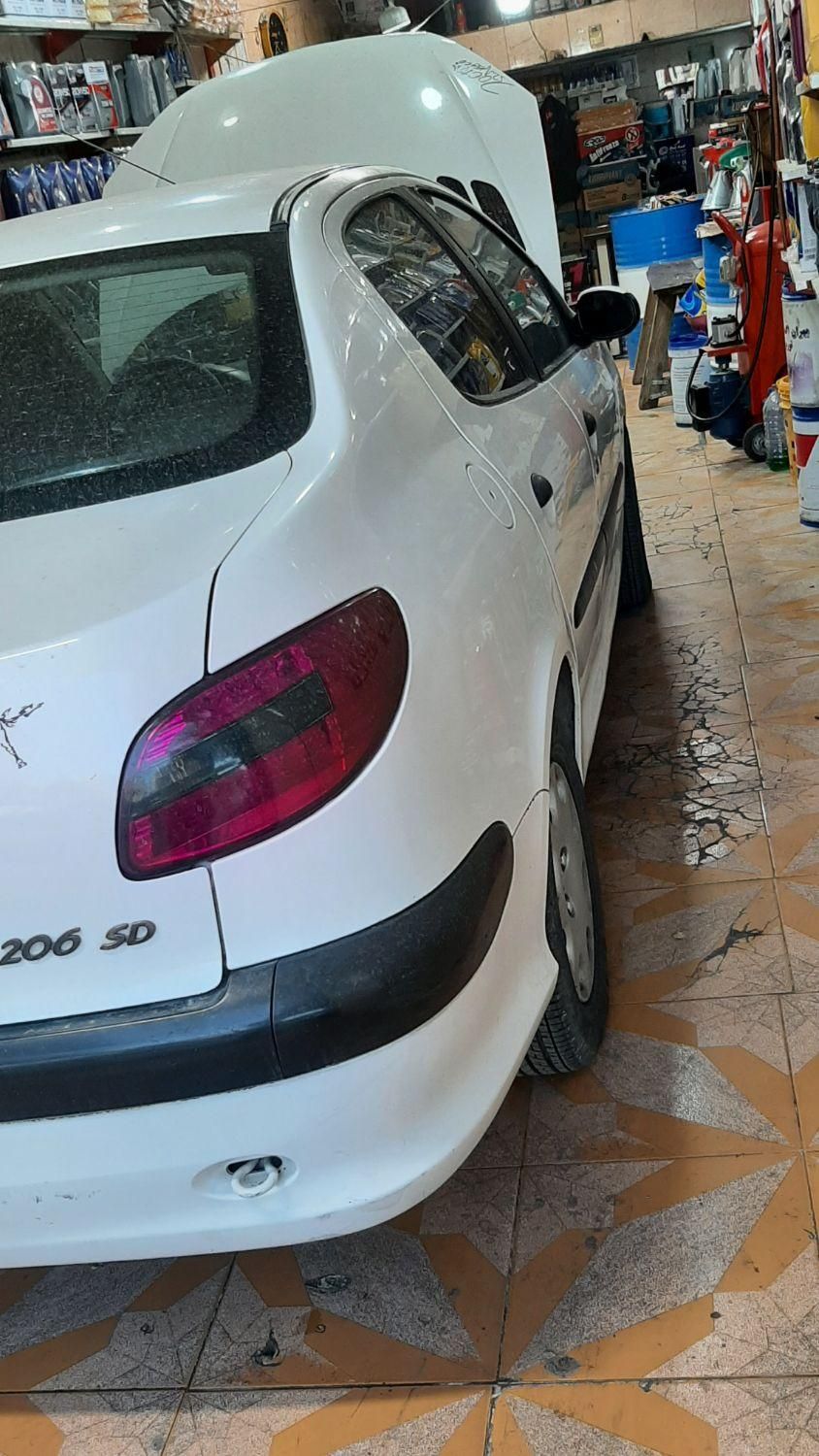 پژو ۲۰۶ صندوق دار v8 - 1389