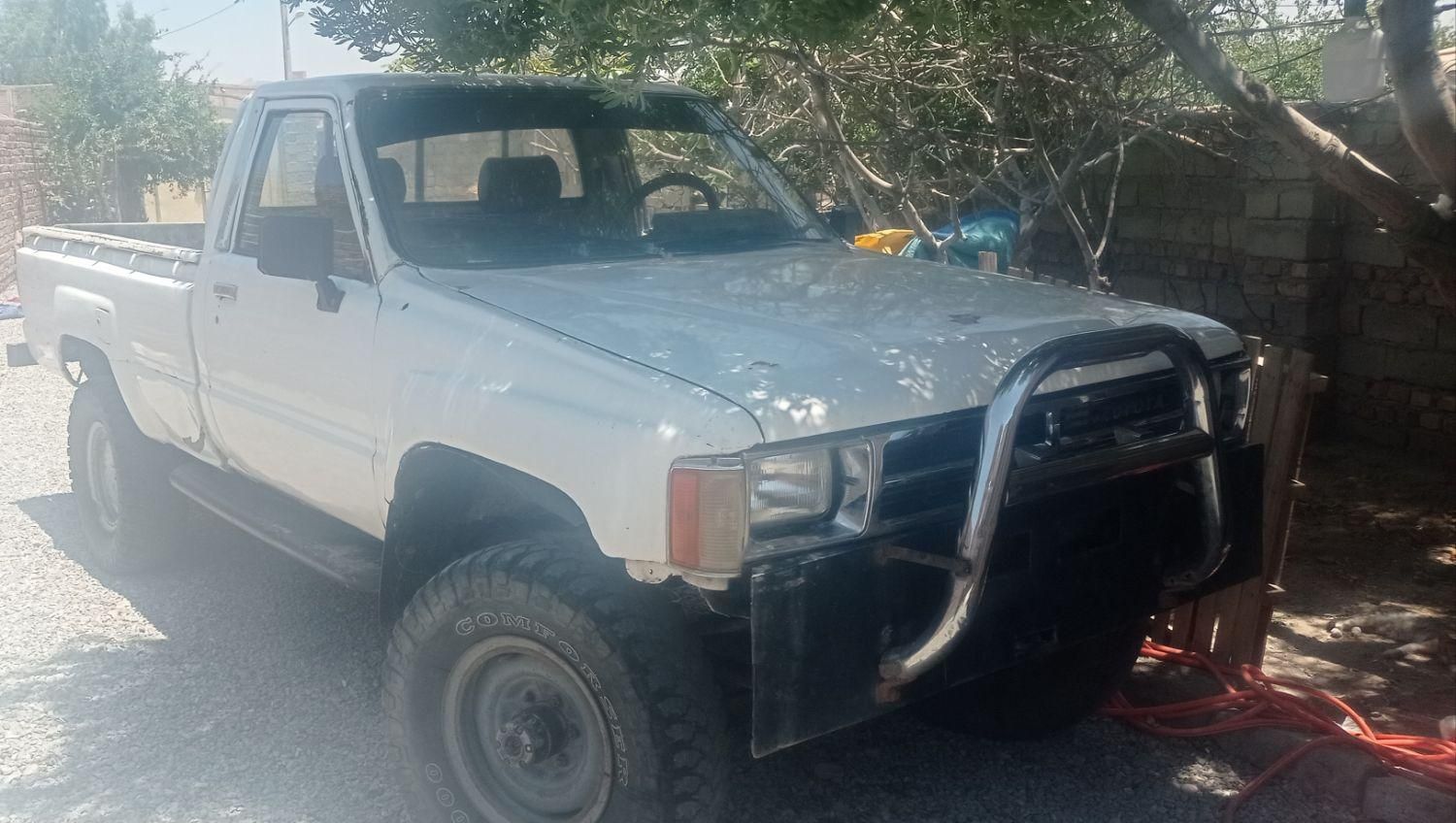 تویوتا کمری XLE - 1402