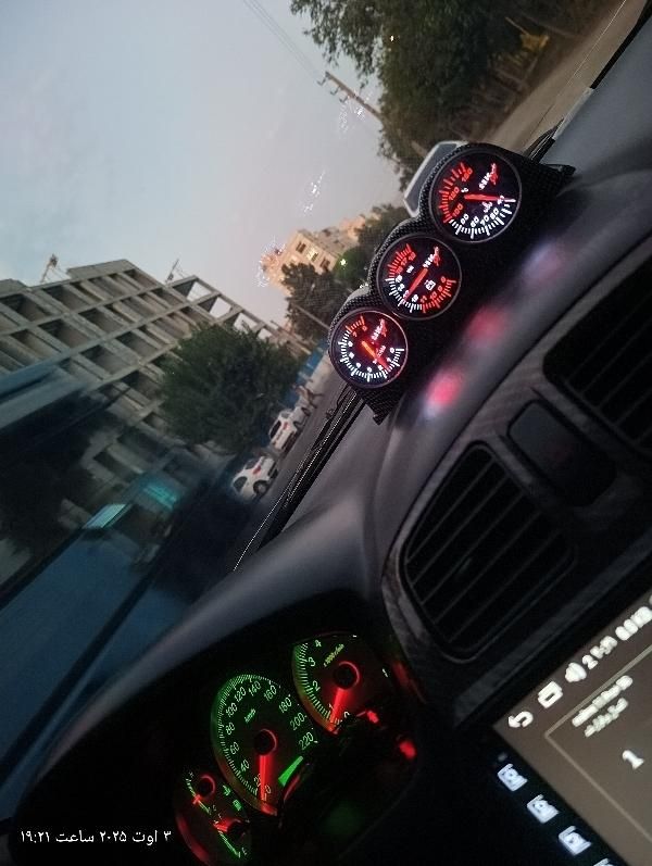مزدا 323 اتوماتیک - 1385