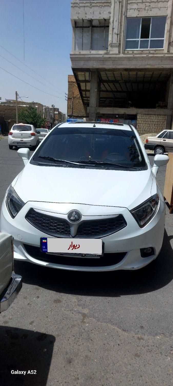 خودرو برلیانس، H230 آگهی ann_19810317