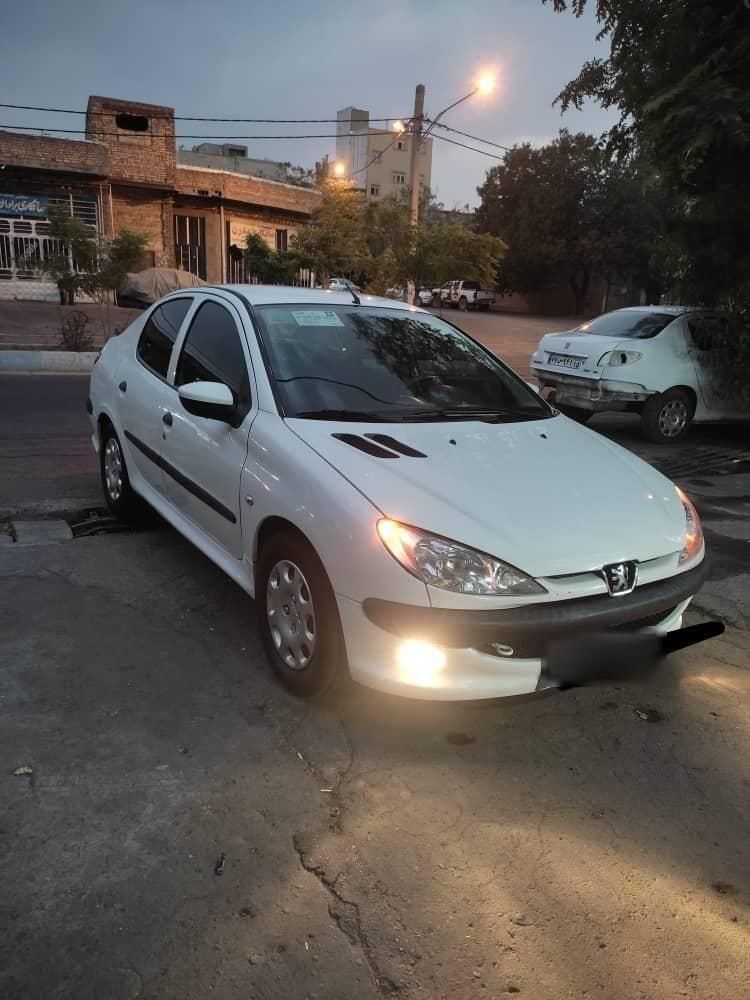 پژو ۲۰۶ صندوق دار v8 - 1394