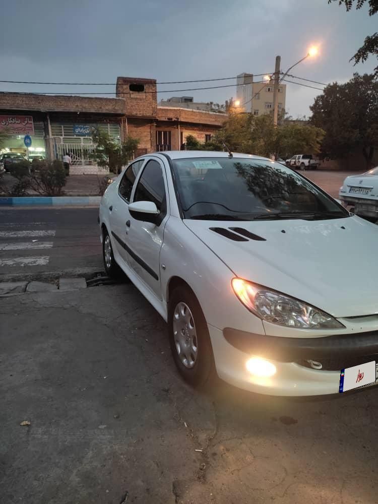 پژو ۲۰۶ صندوق دار v8 - 1394