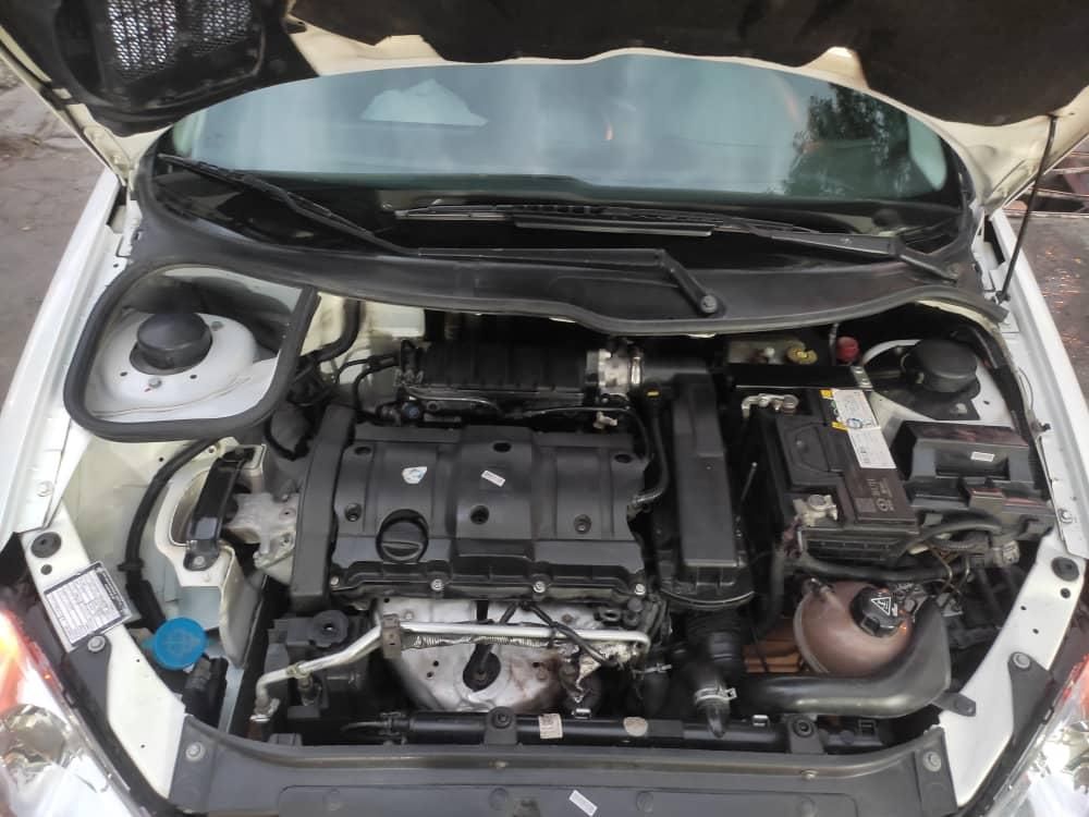 پژو ۲۰۶ صندوق دار v8 - 1394