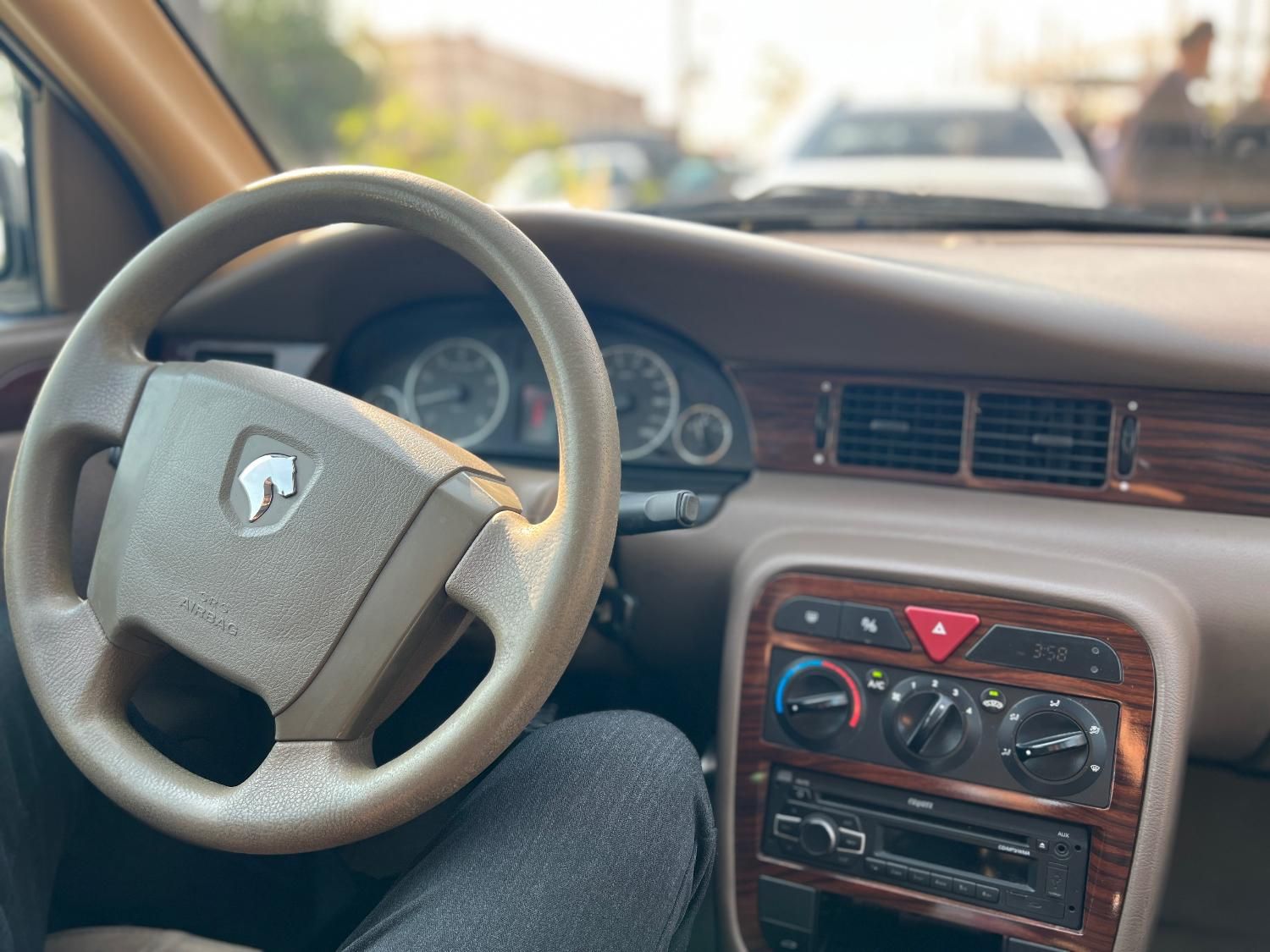 سمند LX XU7 - 1396