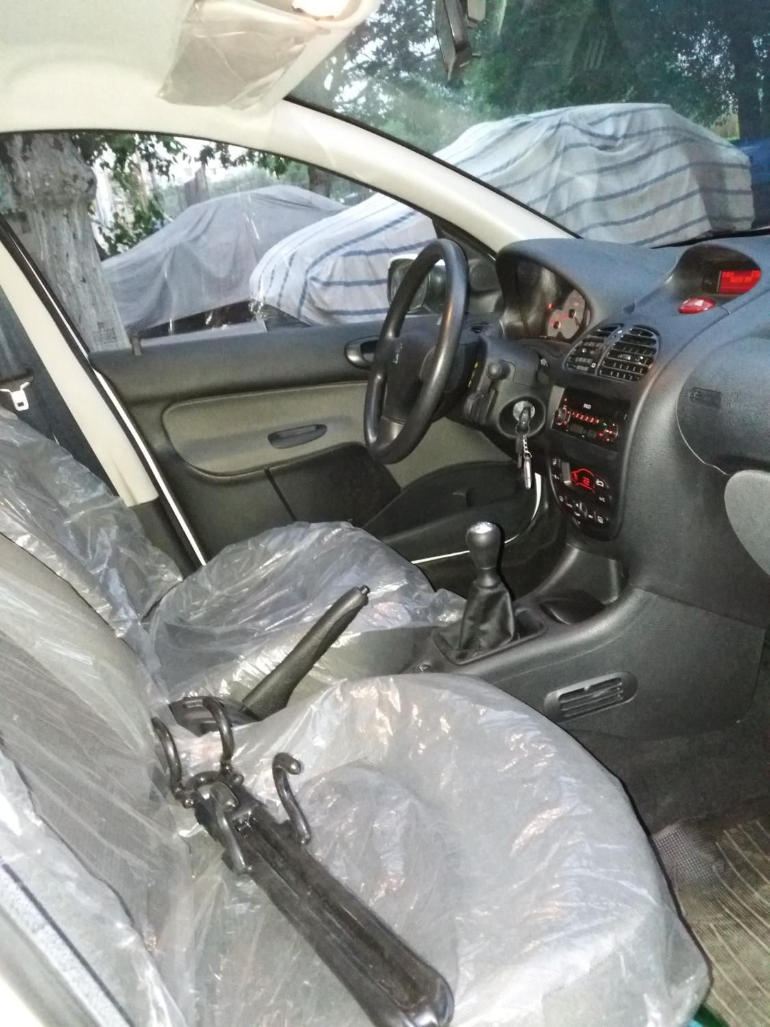 پژو ۲۰۶ صندوق دار v8 - 1400