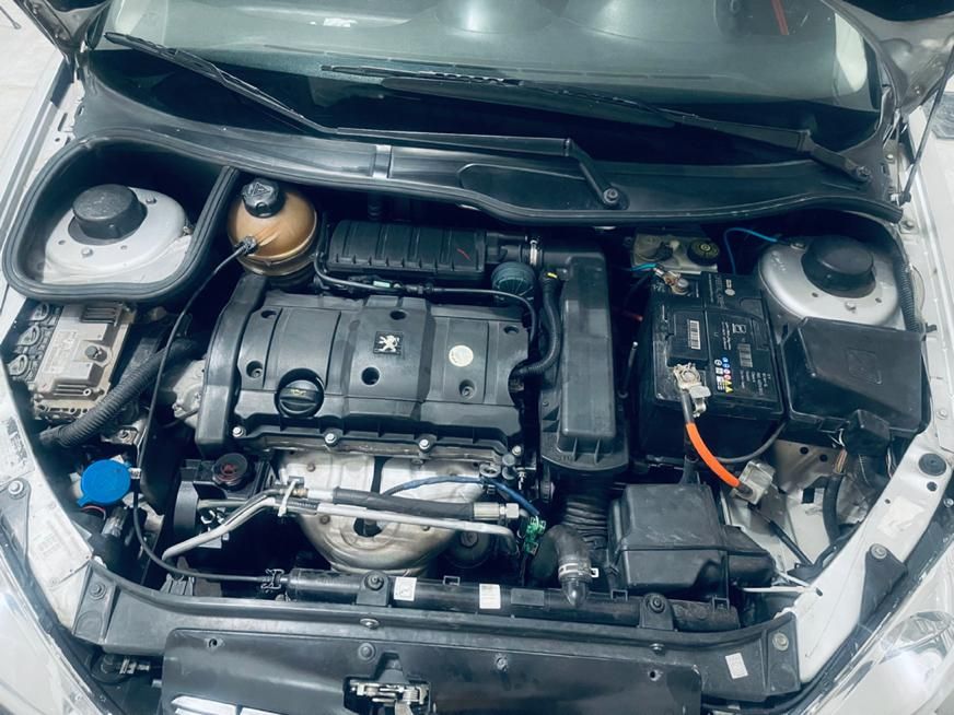 پژو ۲۰۶ صندوق دار v8 - 1386
