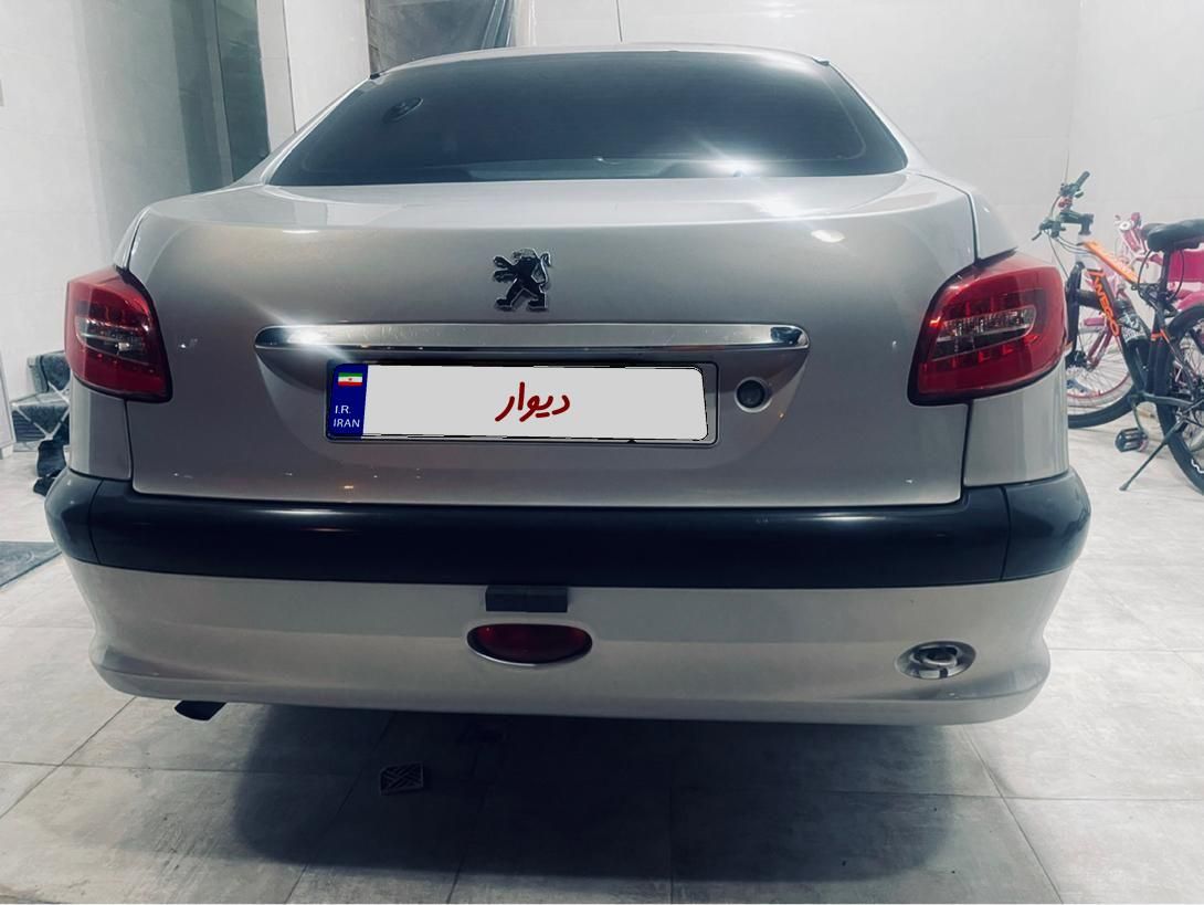 پژو ۲۰۶ صندوق دار v8 - 1386