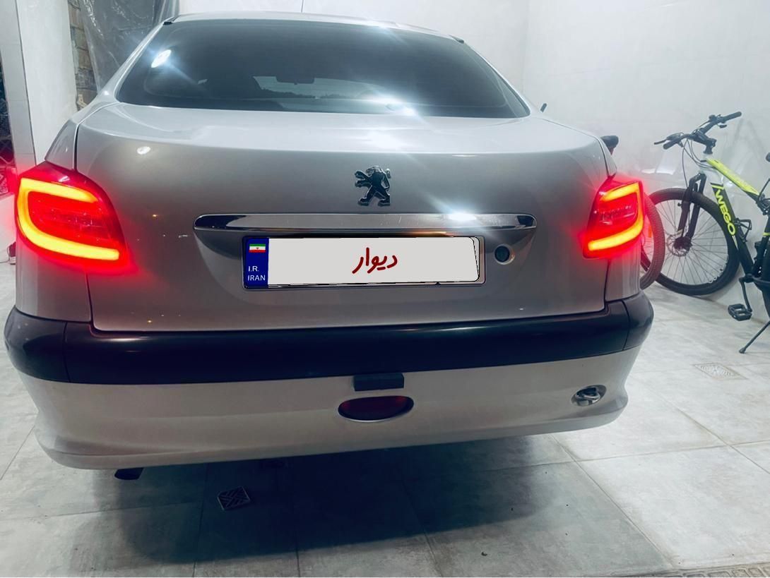 پژو ۲۰۶ صندوق دار v8 - 1386