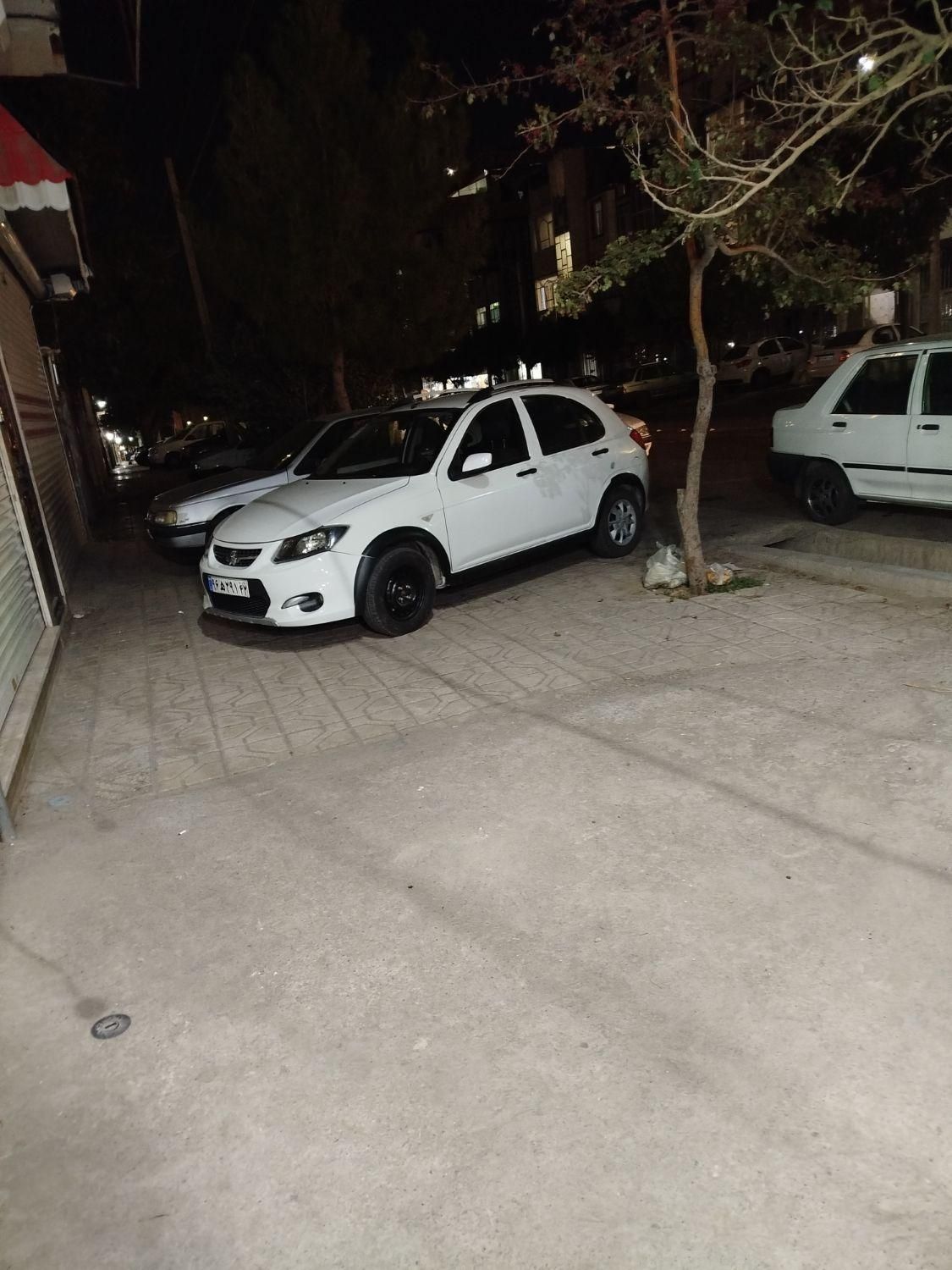 خودرو کوییک، معمولی آگهی ann_19812337