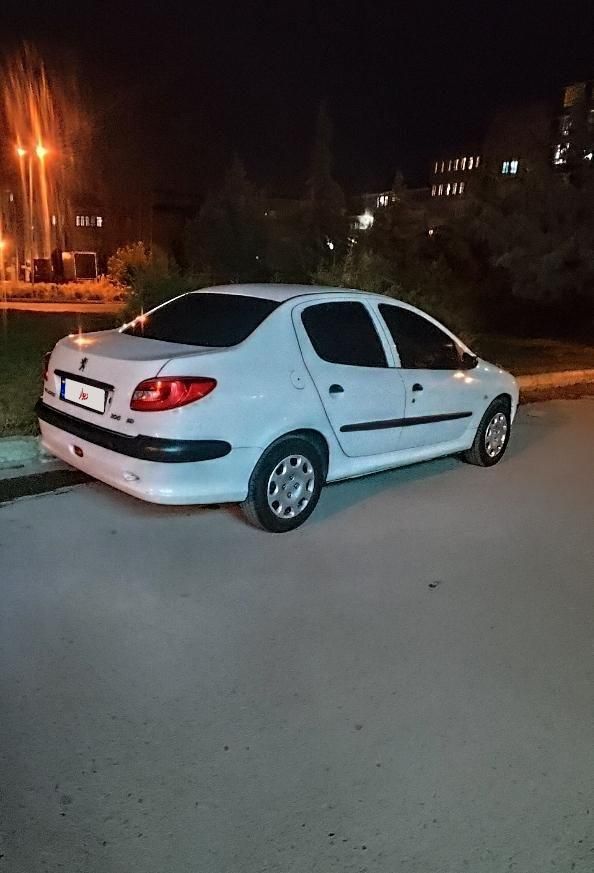پژو ۲۰۶ صندوق دار v8 - 1394