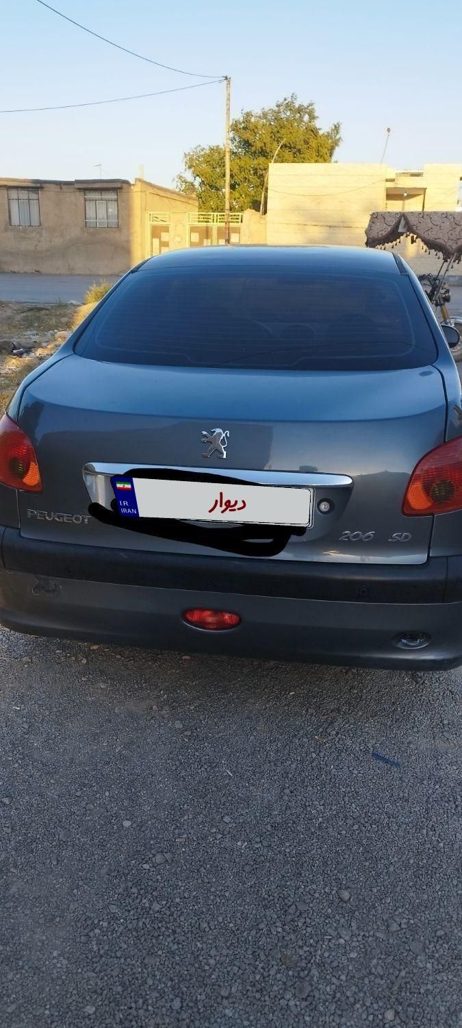 پژو ۲۰۶ صندوق دار v8 - 1393