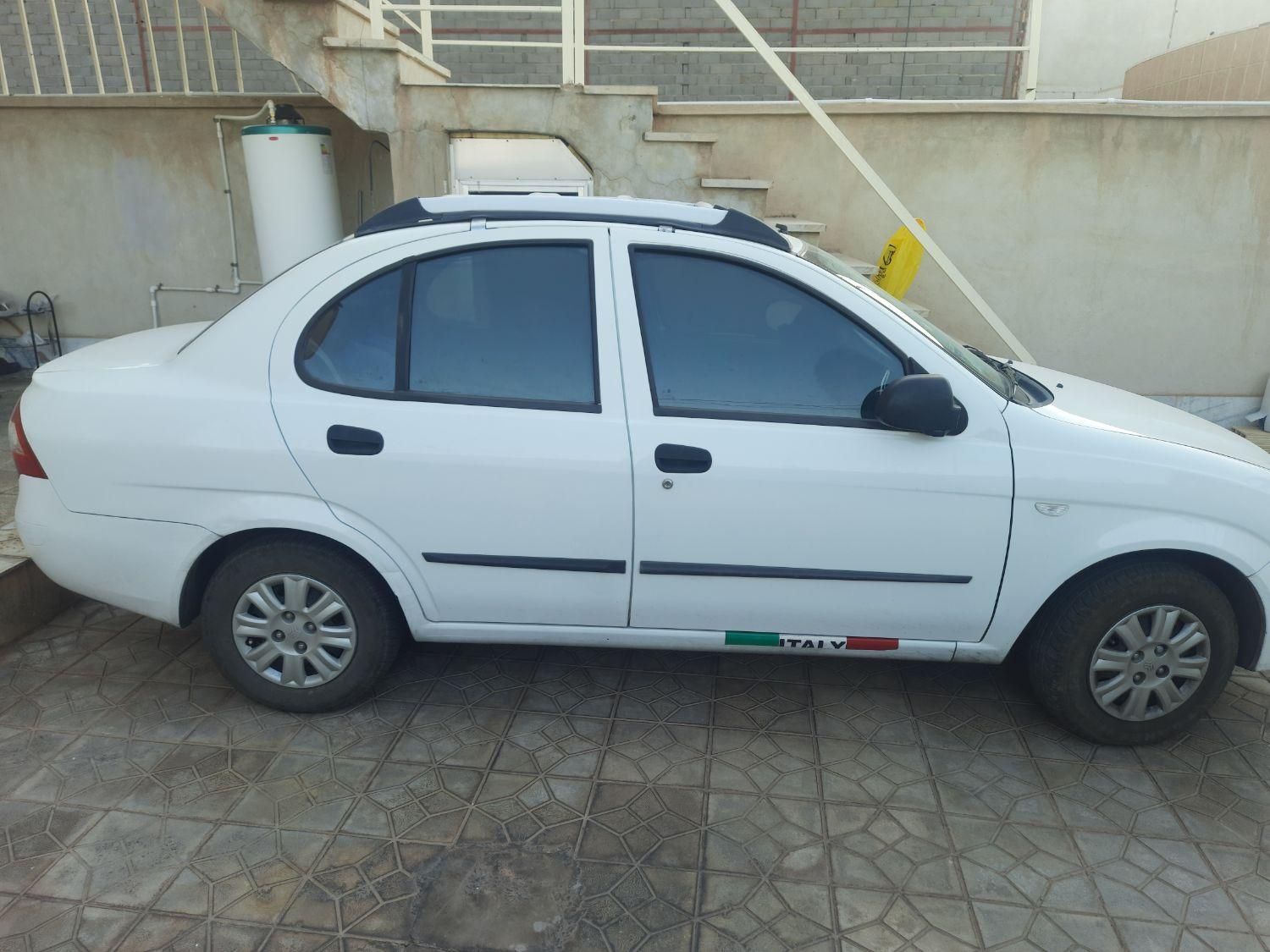 تیبا صندوق دار SX - 1399