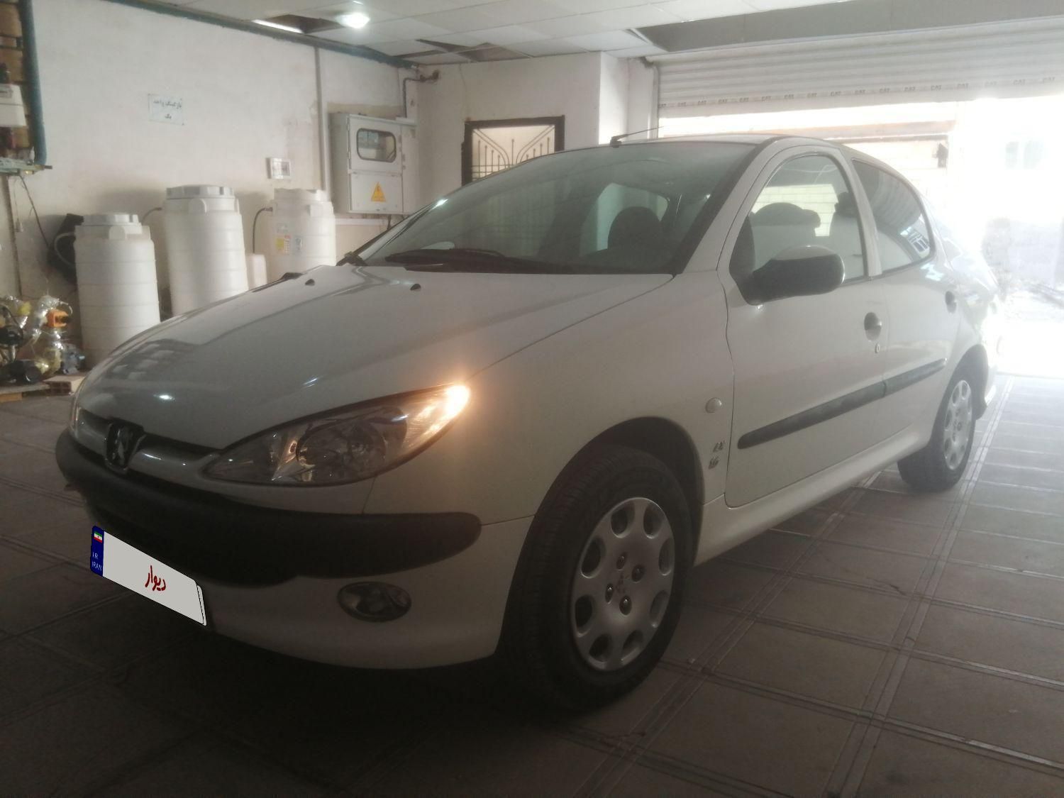 پژو ۲۰۶ صندوق دار v8 - 1394