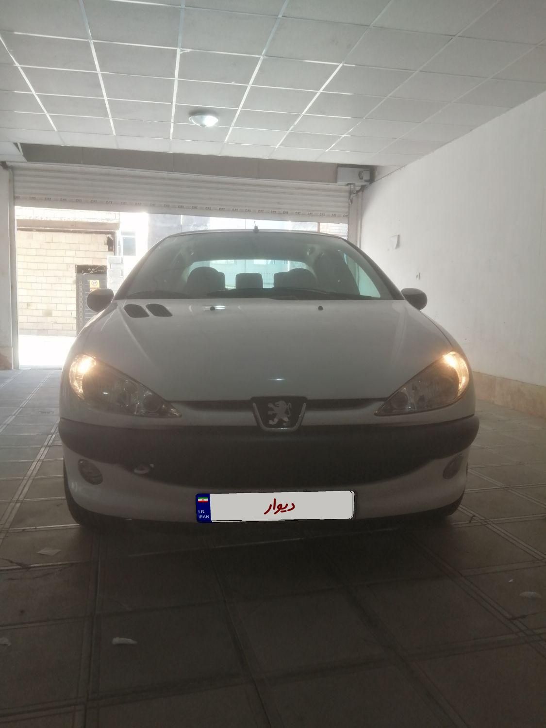 پژو ۲۰۶ صندوق دار v8 - 1394