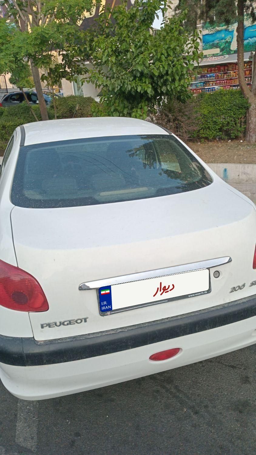 پژو ۲۰۶ صندوق دار v8 - 1395
