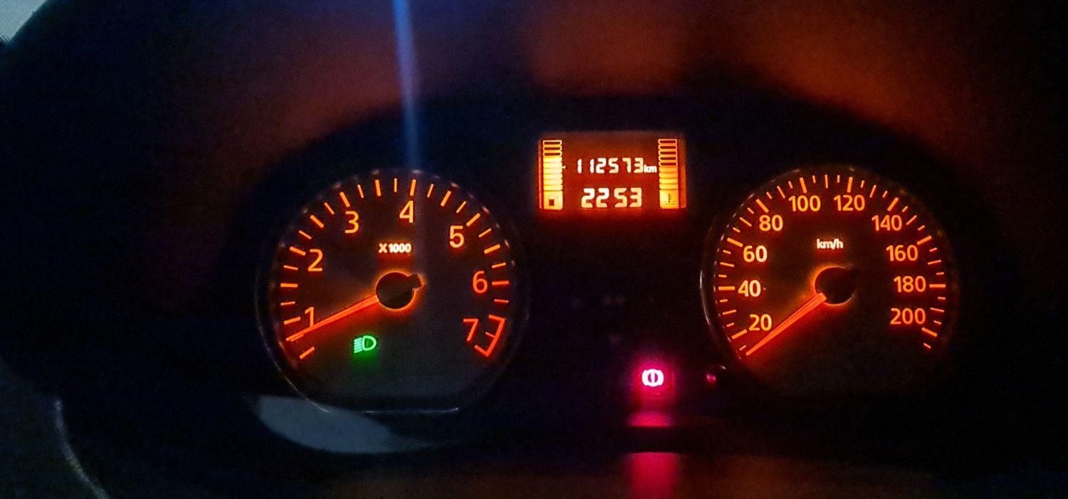 رنو ساندرو دنده ای - 1395