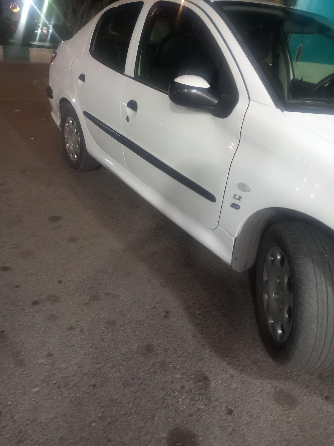 پژو ۲۰۶ صندوق دار v8 - 1389