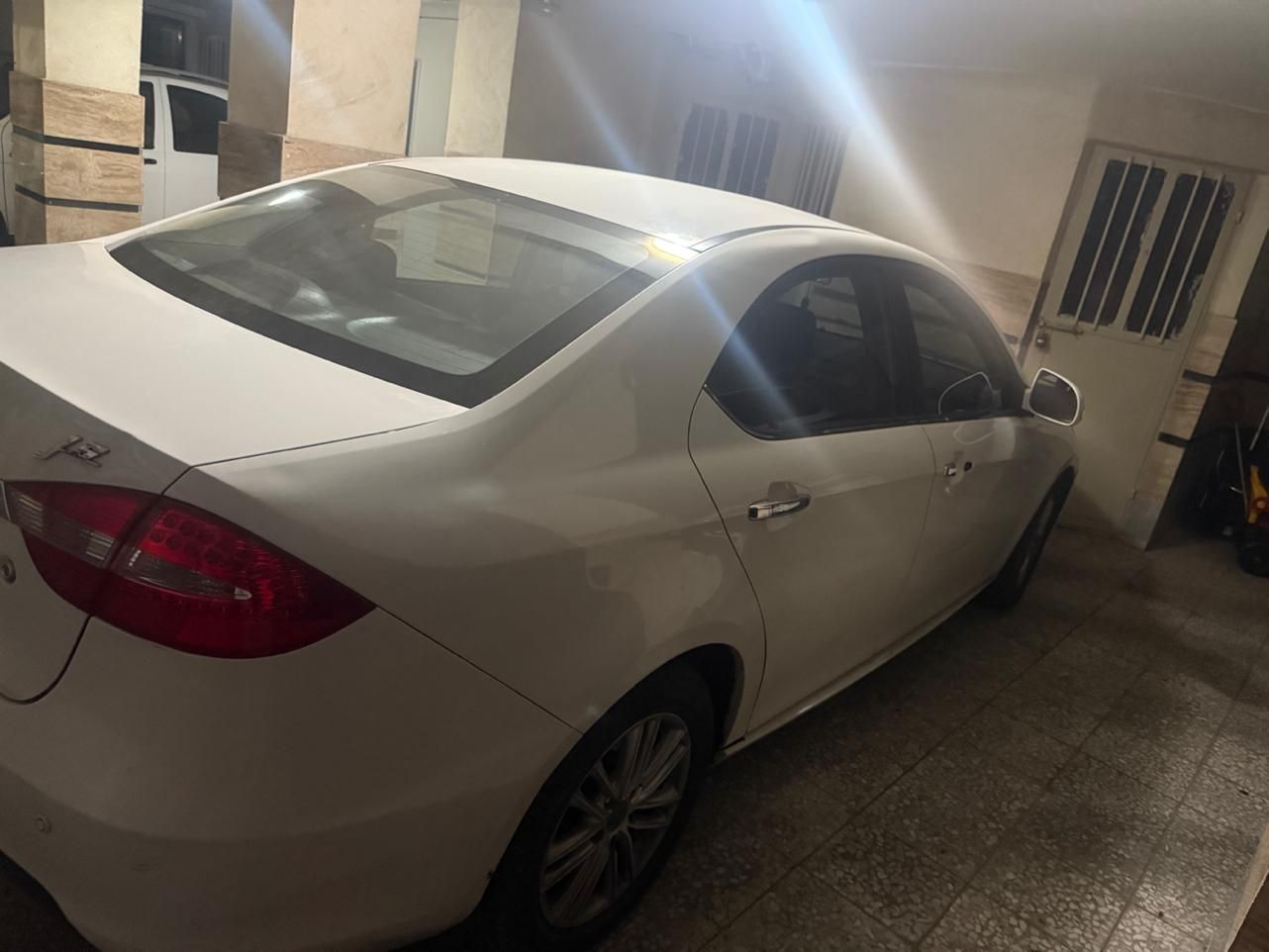 جک J5 اتوماتیک - 1394
