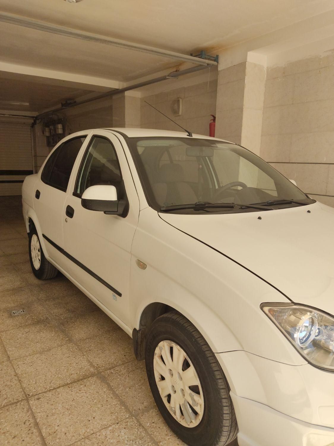 تیبا صندوق دار SX - 1396