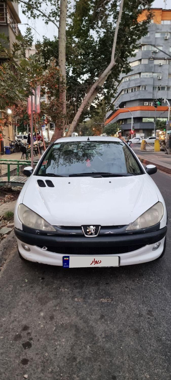 پژو ۲۰۶ صندوق دار v8 - 1390