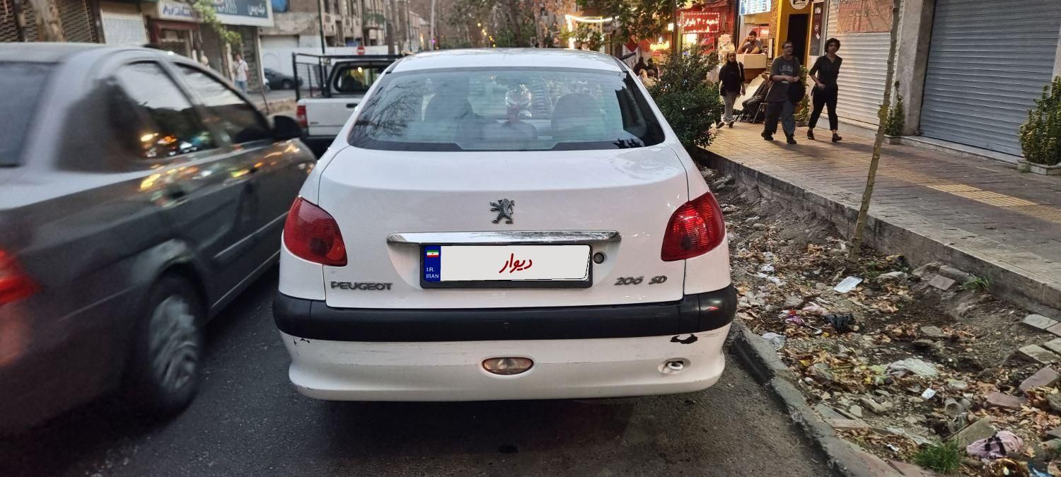 پژو ۲۰۶ صندوق دار v8 - 1390