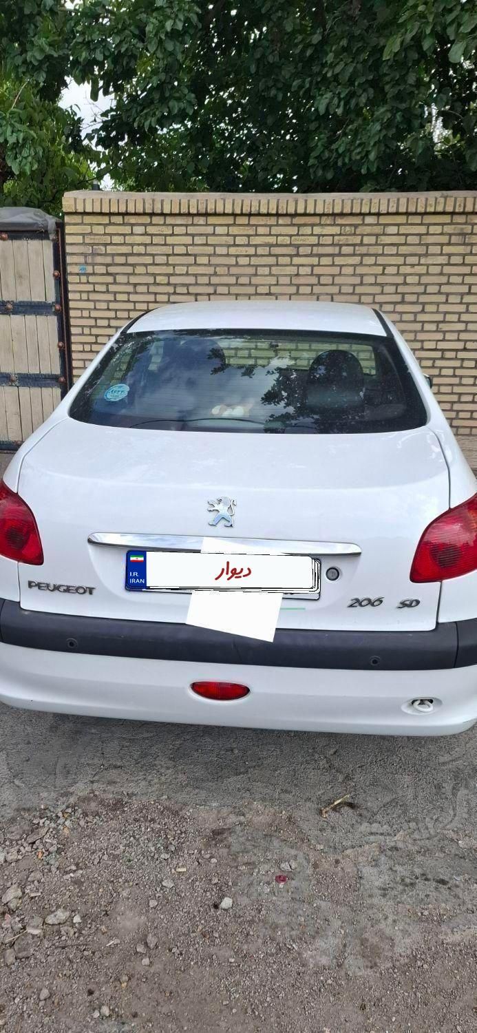 پژو ۲۰۶ صندوق دار v8 - 1397