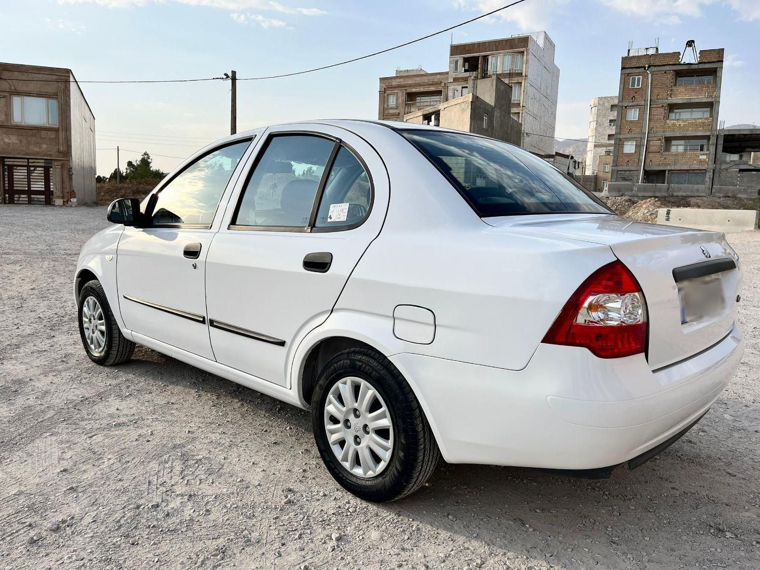 تیبا صندوق دار SX - 1401