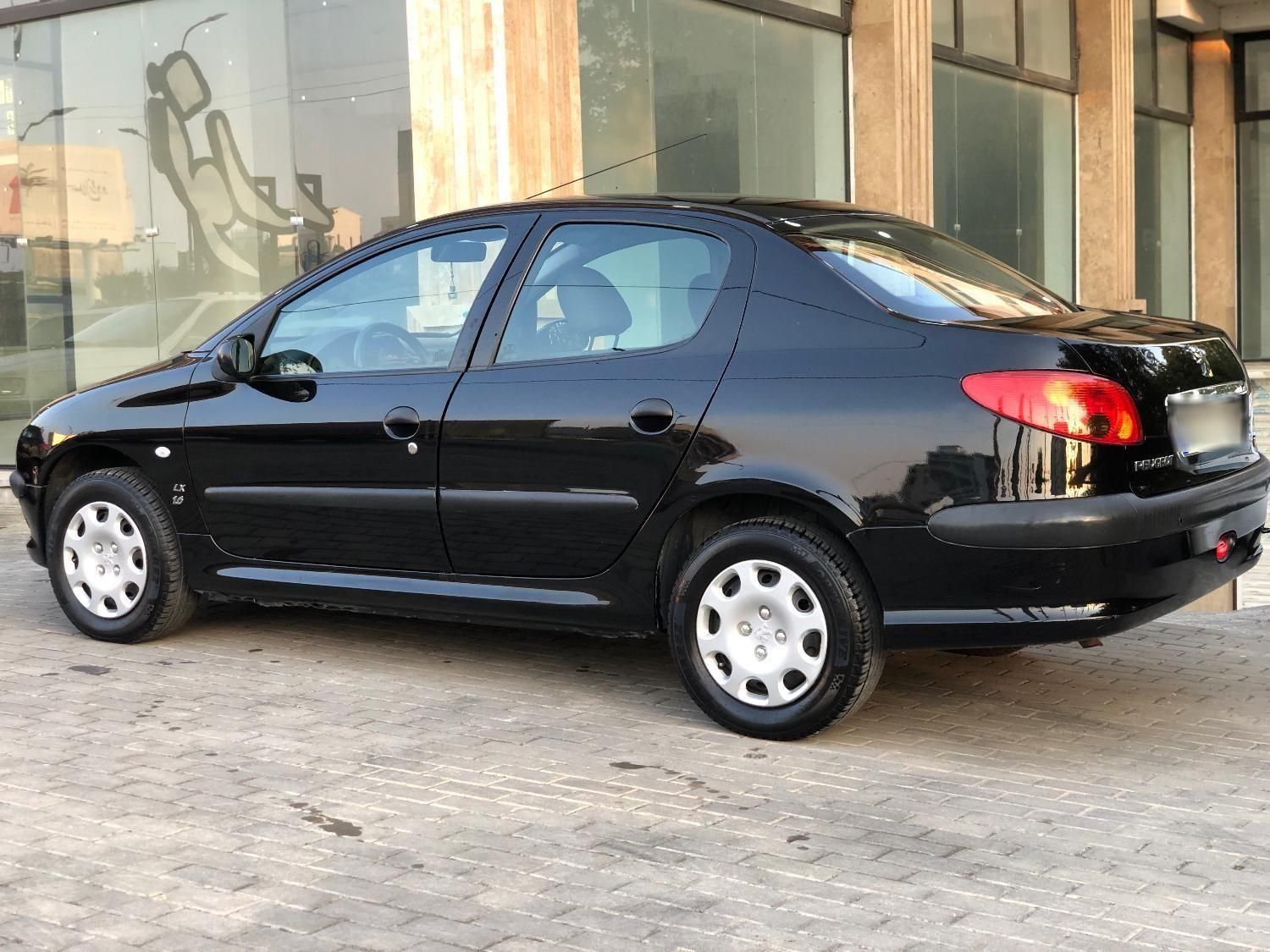 پژو ۲۰۶ صندوق دار v8 - 1393