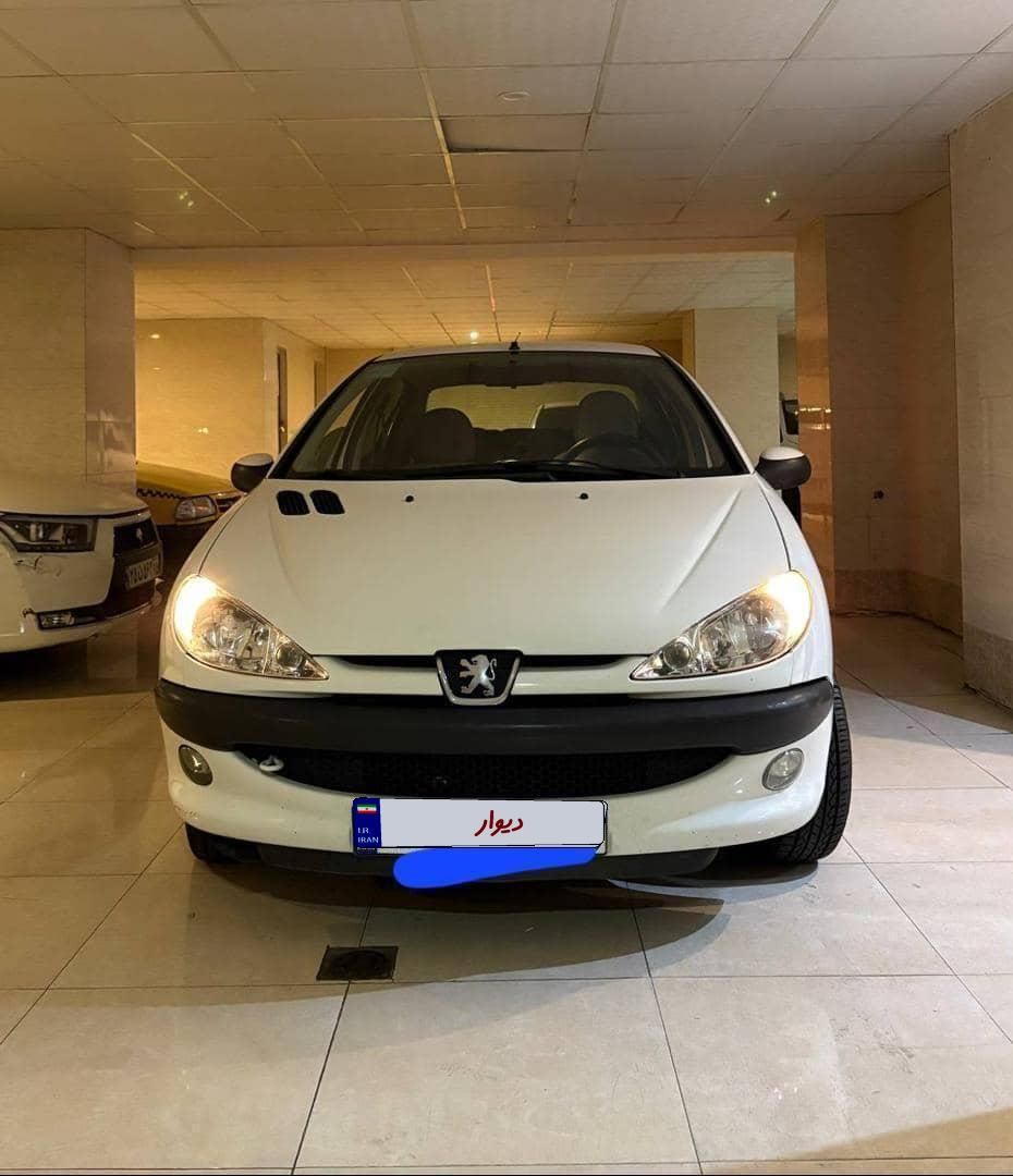 پژو ۲۰۶ صندوق دار v8 - 1397