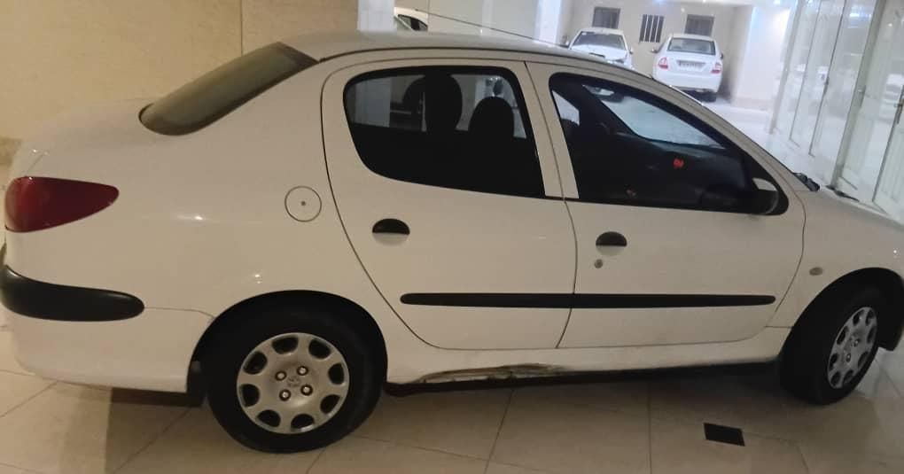 پژو ۲۰۶ صندوق دار v8 - 1397