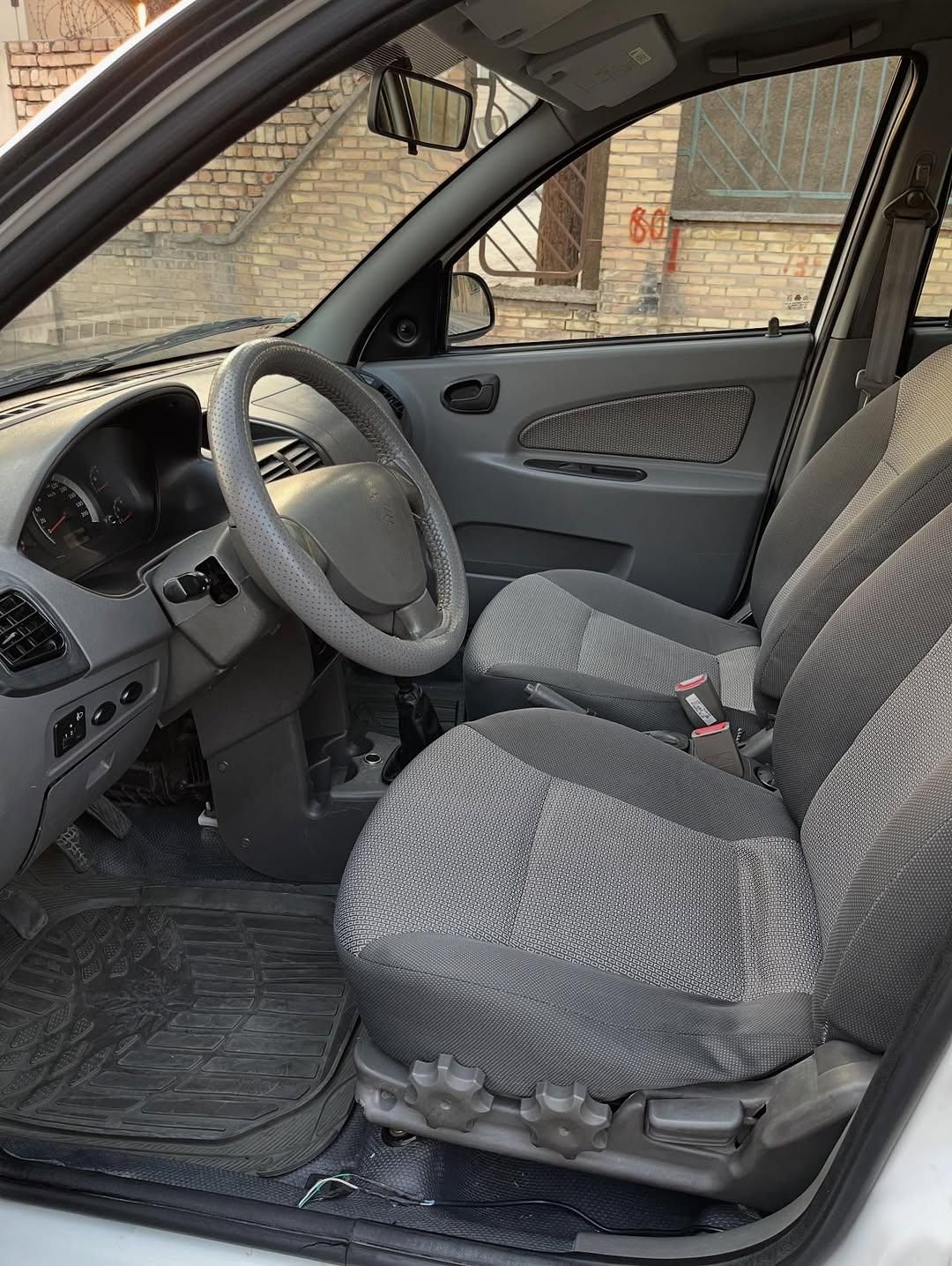 تیبا صندوق دار EX - 1393