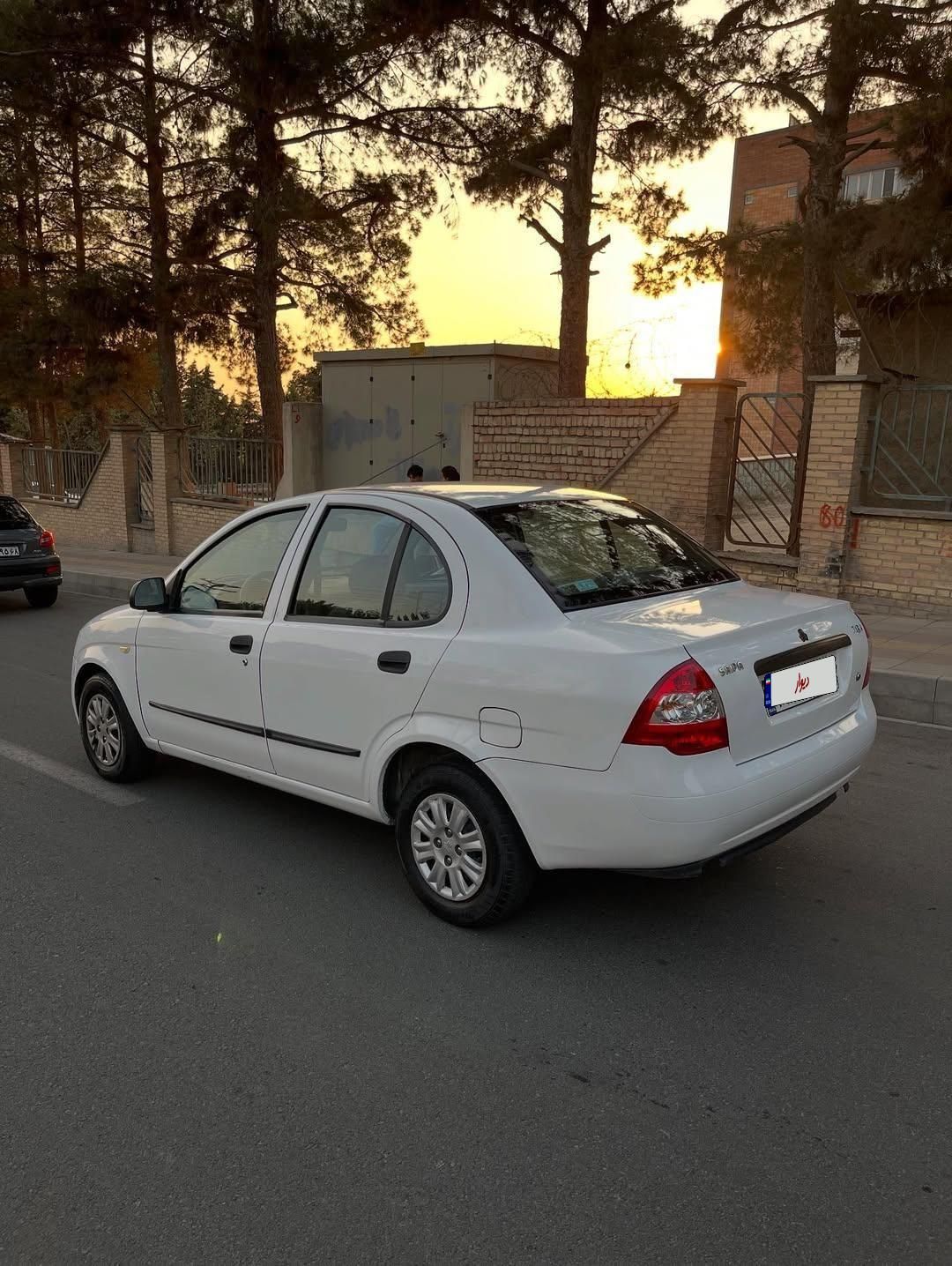 تیبا صندوق دار EX - 1393