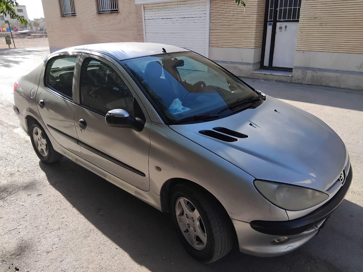 پژو ۲۰۶ صندوق دار v8 - 1397