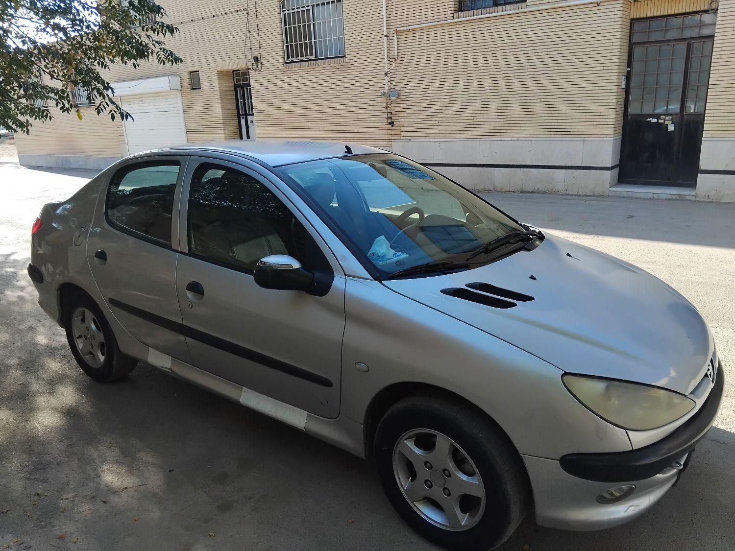پژو ۲۰۶ صندوق دار v8 - 1397