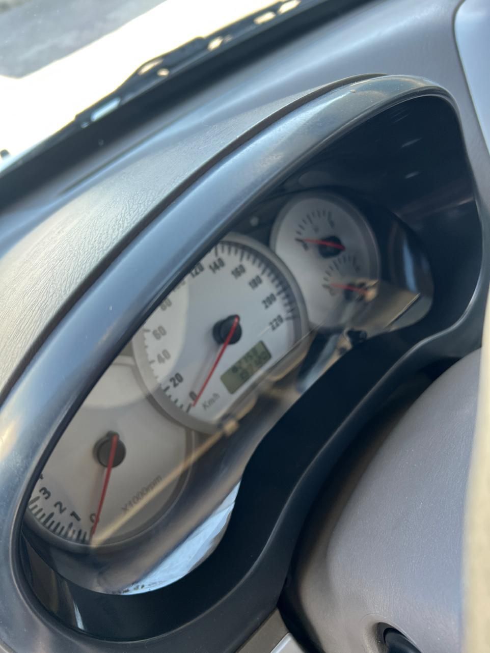 ام وی ام X33 دنده‌ای ساده - 1391
