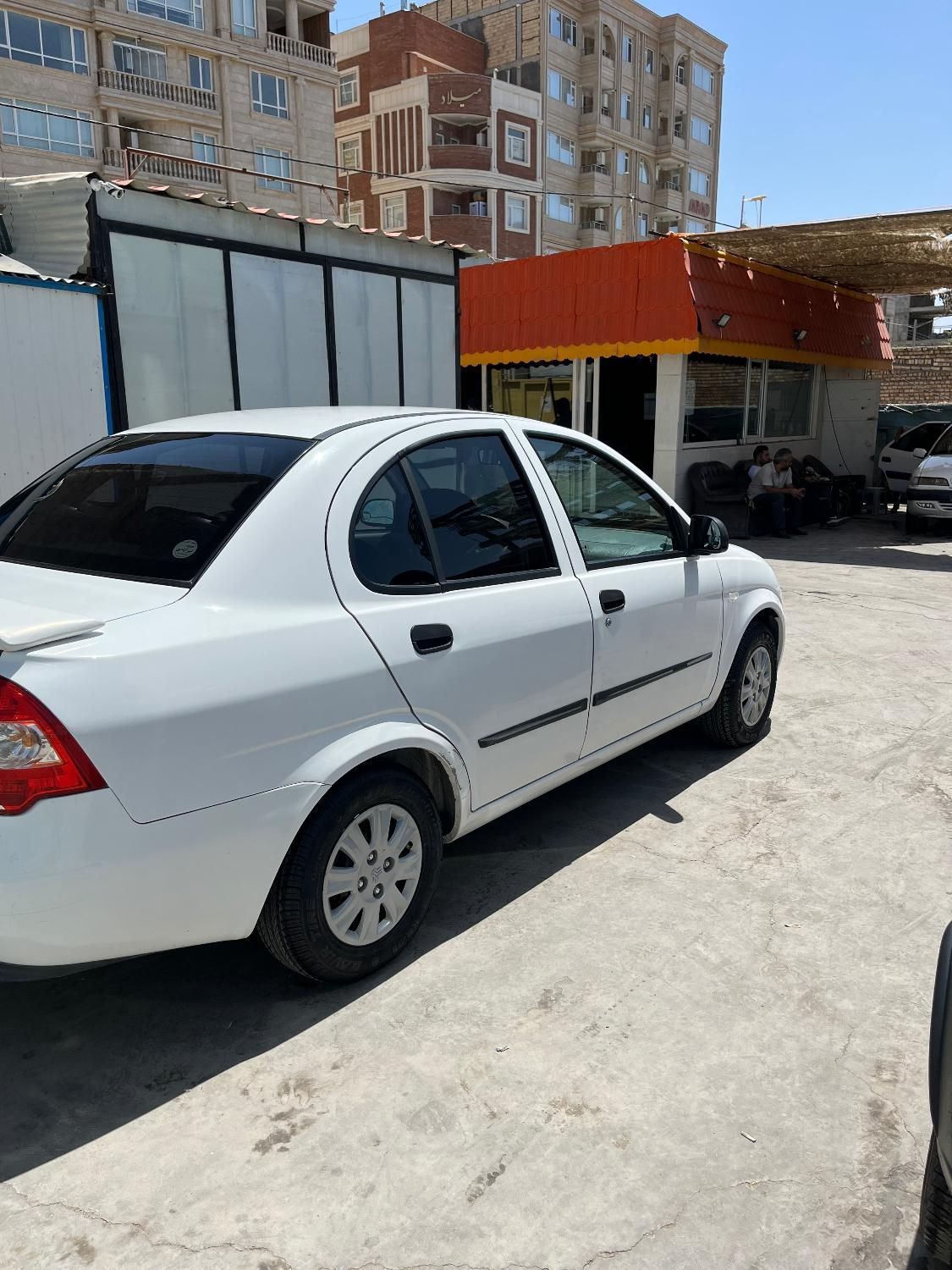تیبا صندوق دار SX - 1400