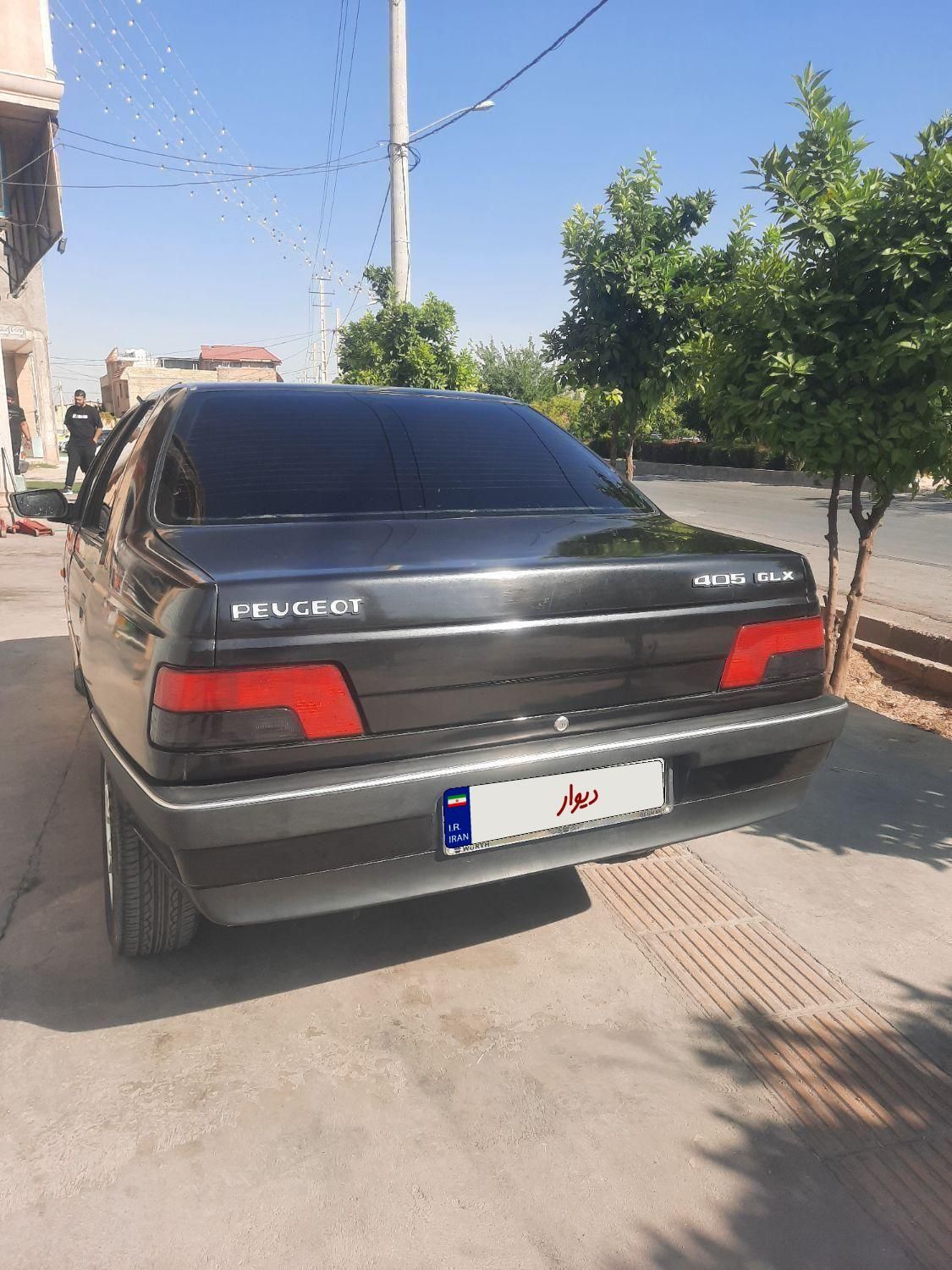 پژو 405 GL - 1379