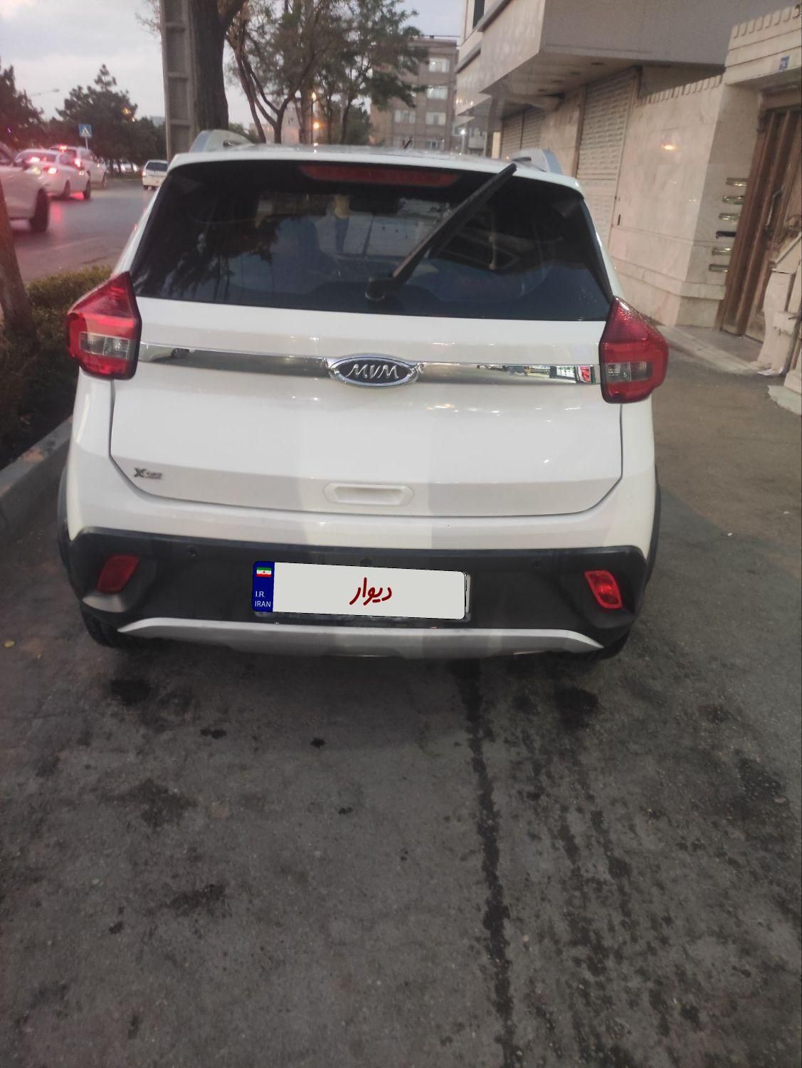 ام وی ام X22 دنده‌ای لاکچری - 1396