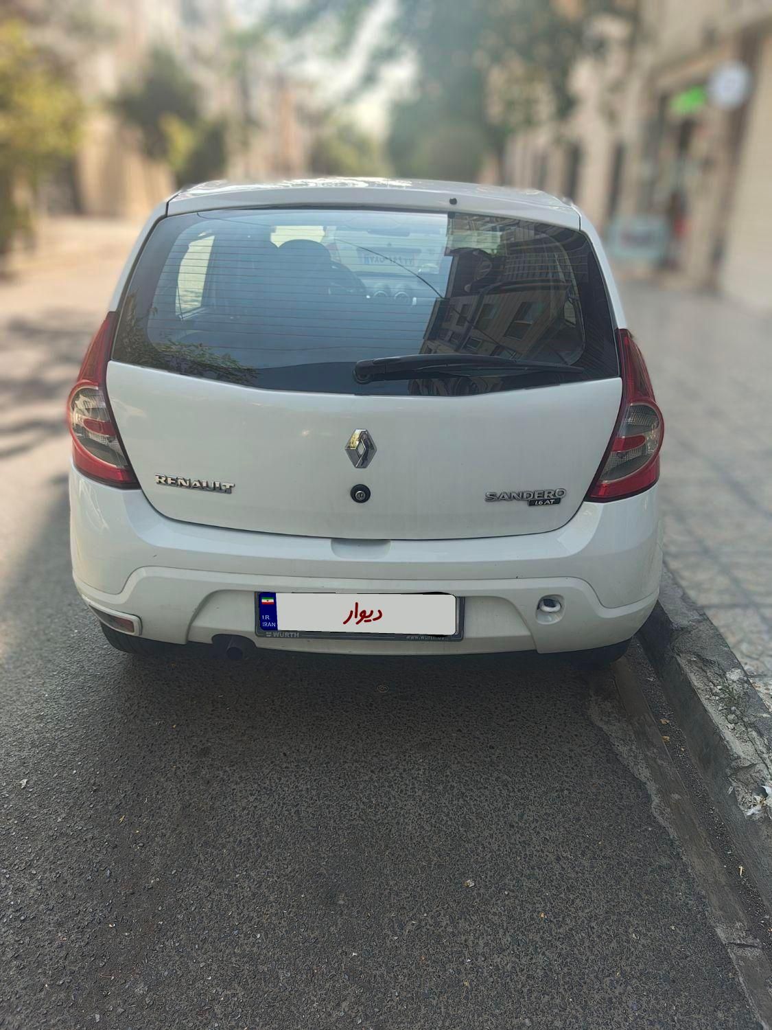 رنو ساندرو اتوماتیک - 1395