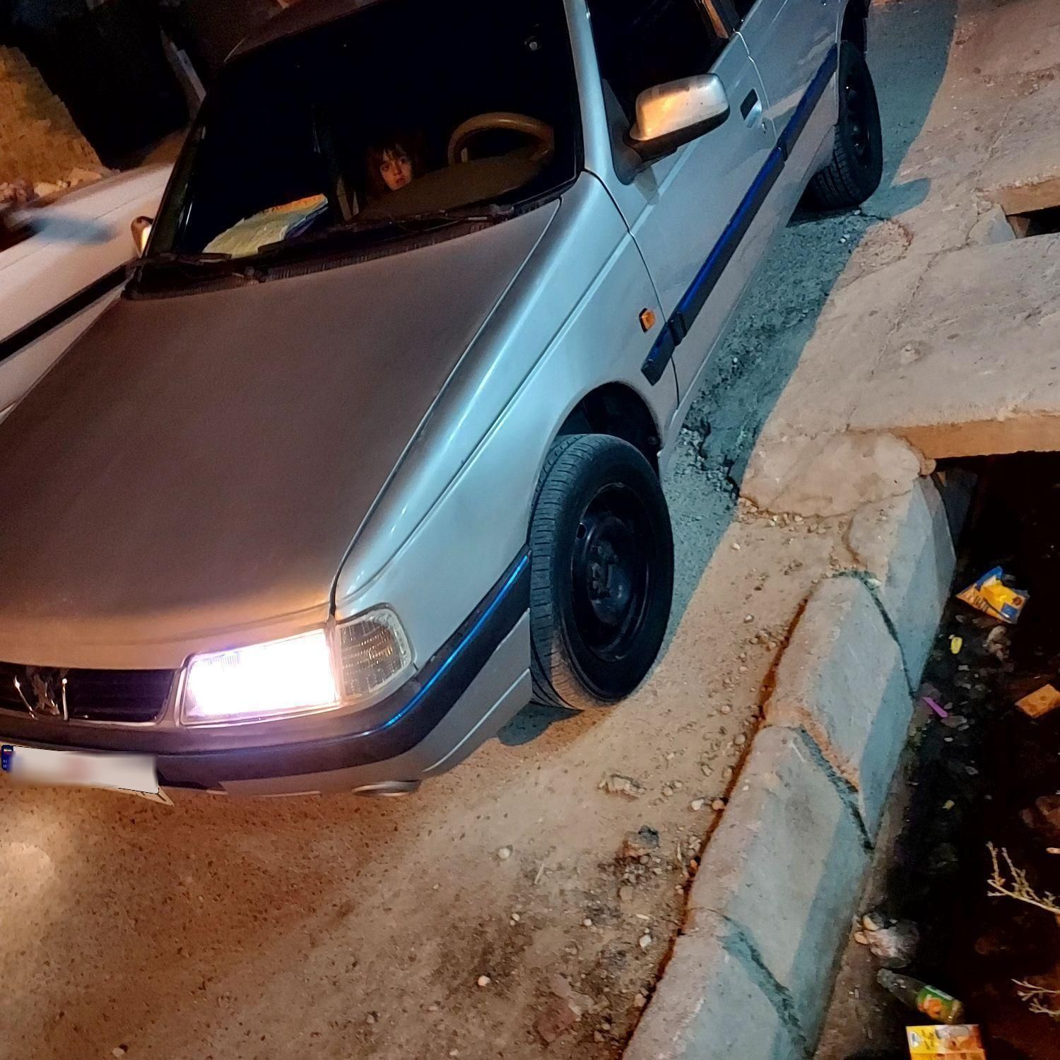 پژو 405 بنزینی GLX - TU5 - 1391