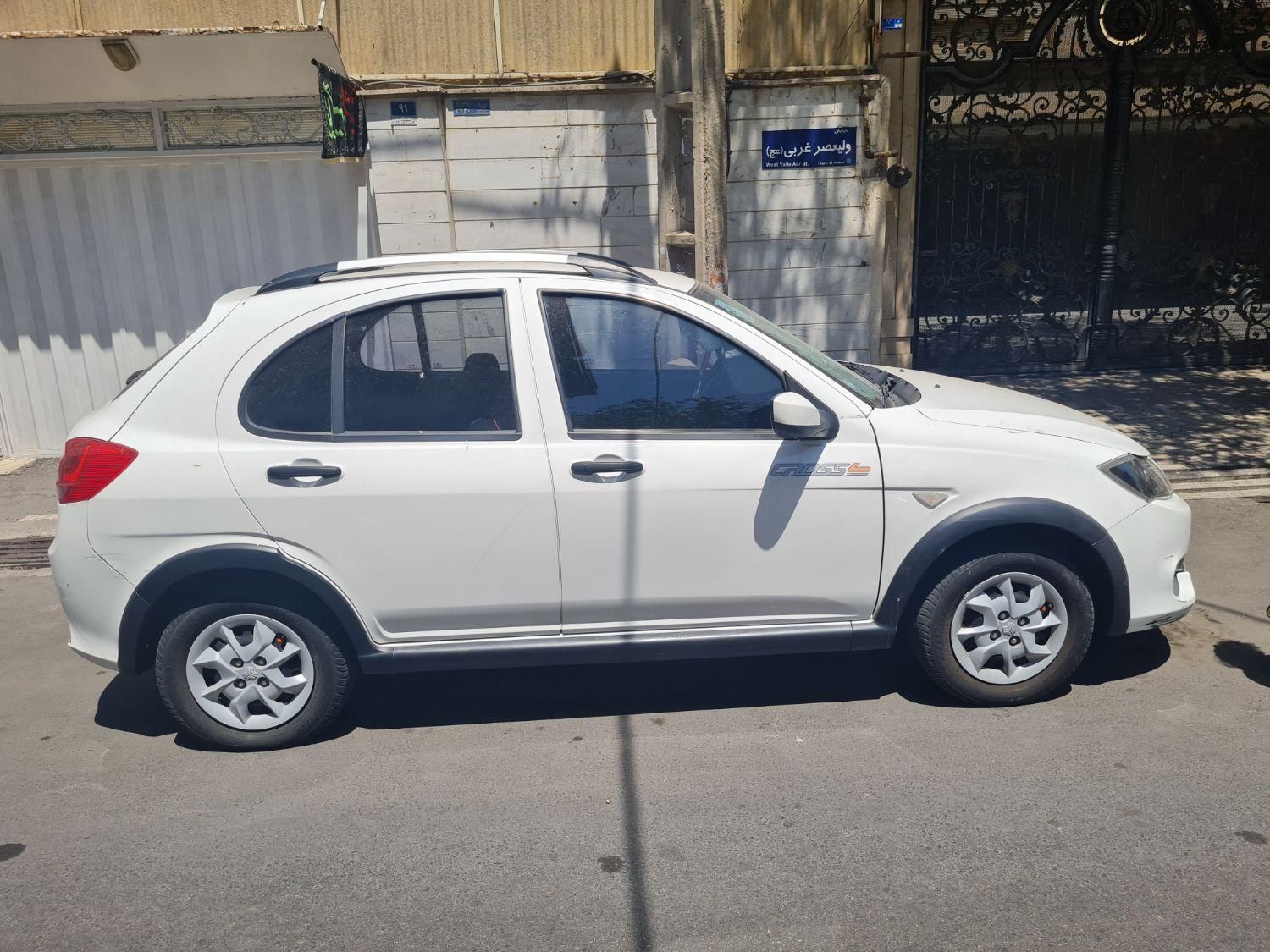 خودرو کوییک، معمولی آگهی ann_19817862