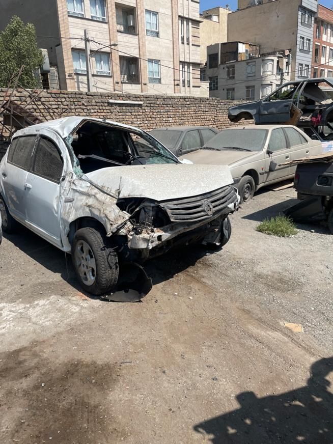 رنو ساندرو اتوماتیک - 1396